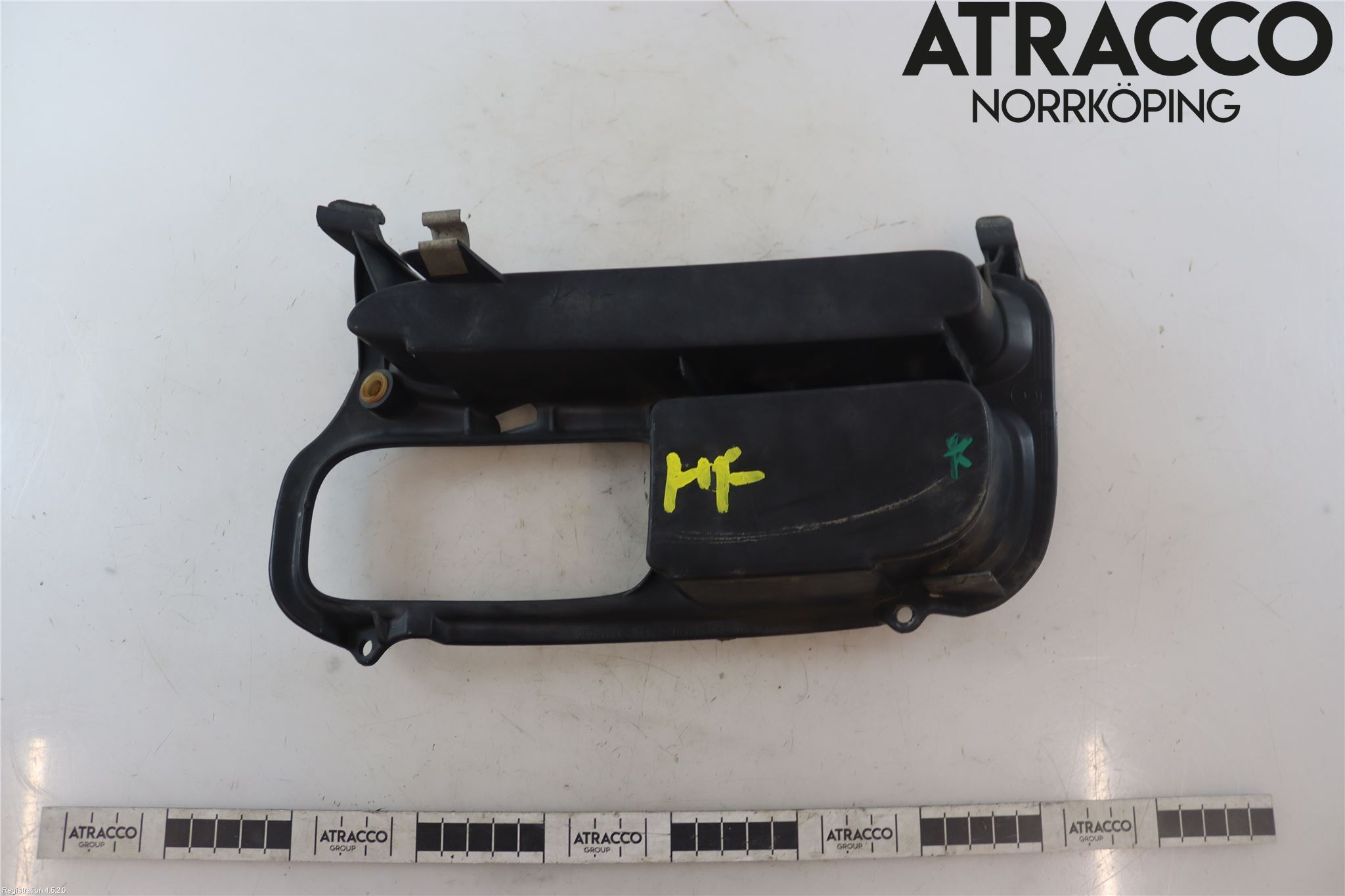 Toyota AVENSIS 03-06 Dimljussarg Fram