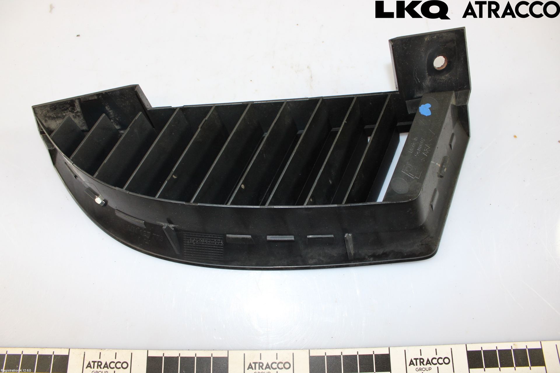 Mitsubishi COLT   04-08 Grilldel Vänster