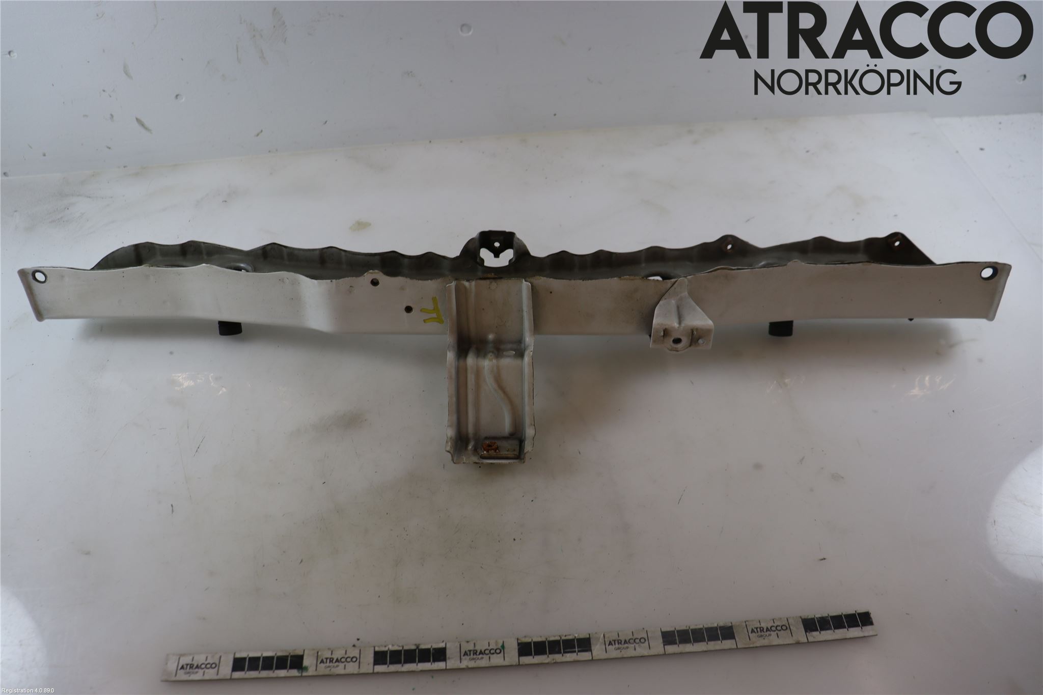 Toyota VERSO 09-18 Frontplåt Övre