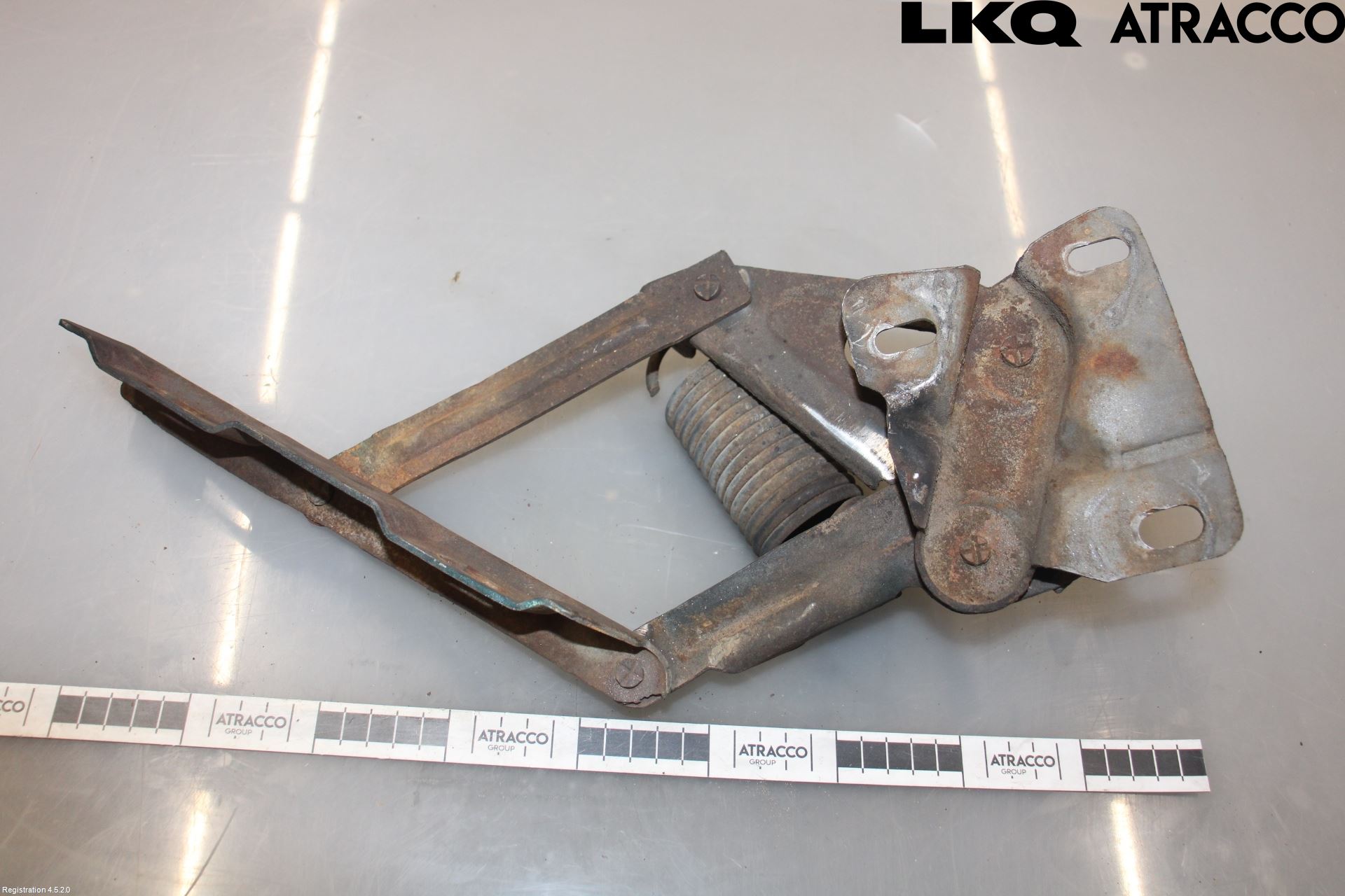 Ford MUSTANG    64-73 Huvgångjärn