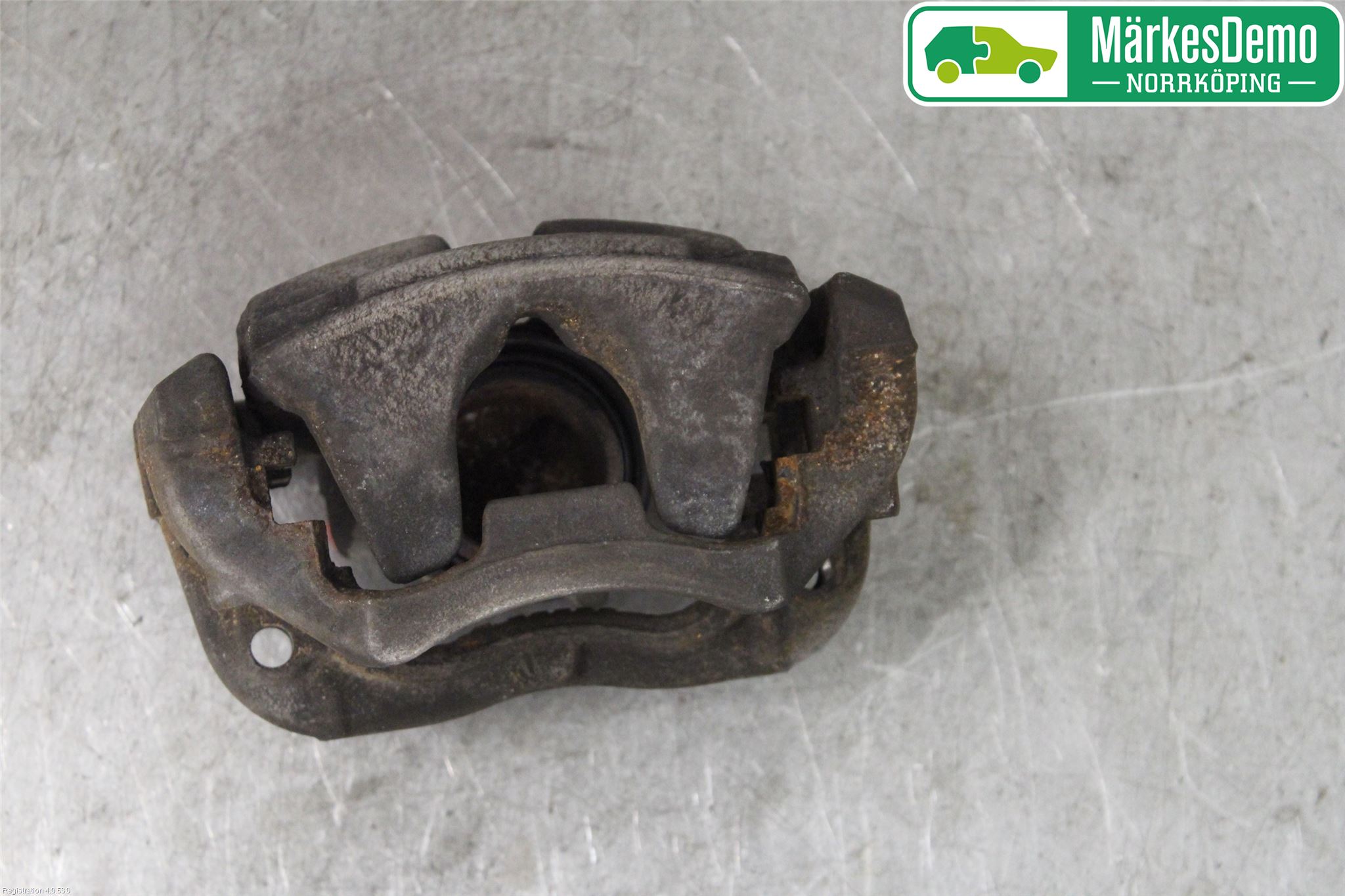 BMW 2 F46 GRAN TOURER 15-22 Bromsok Fram Höger