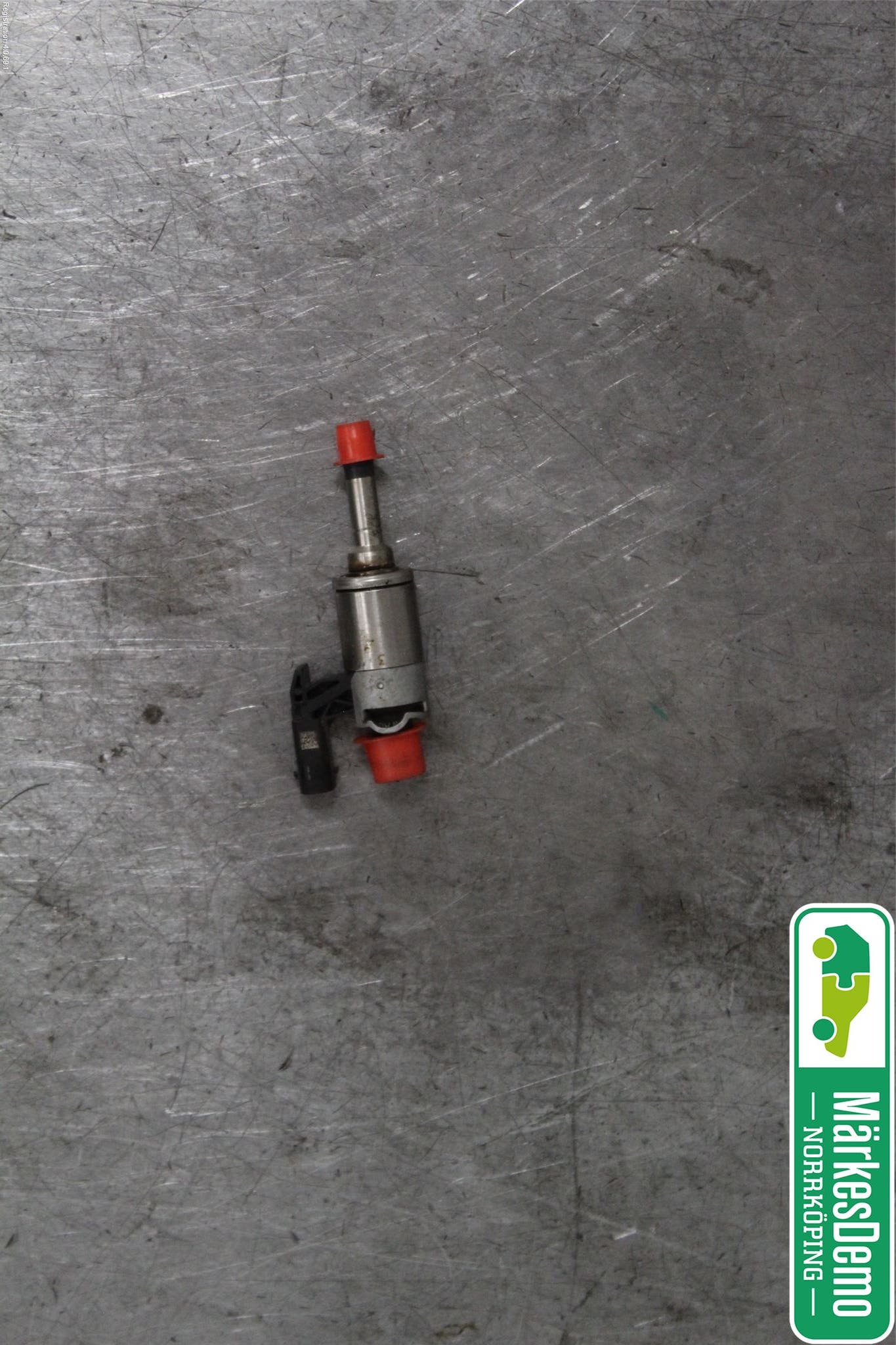 Volkswagen VW GOLF / E-GOLF VII 13-20 Injspridare