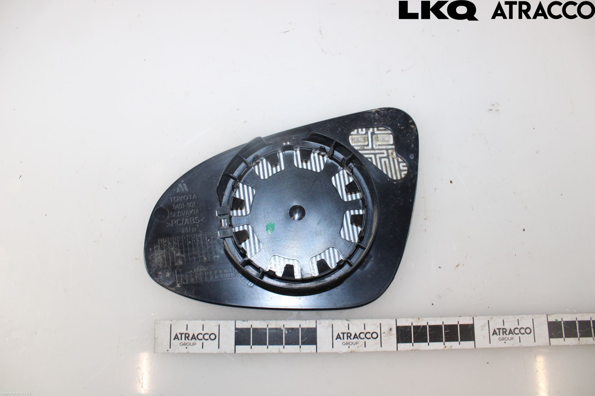 Toyota YARIS XP130 15-20 Spegelglas Hö