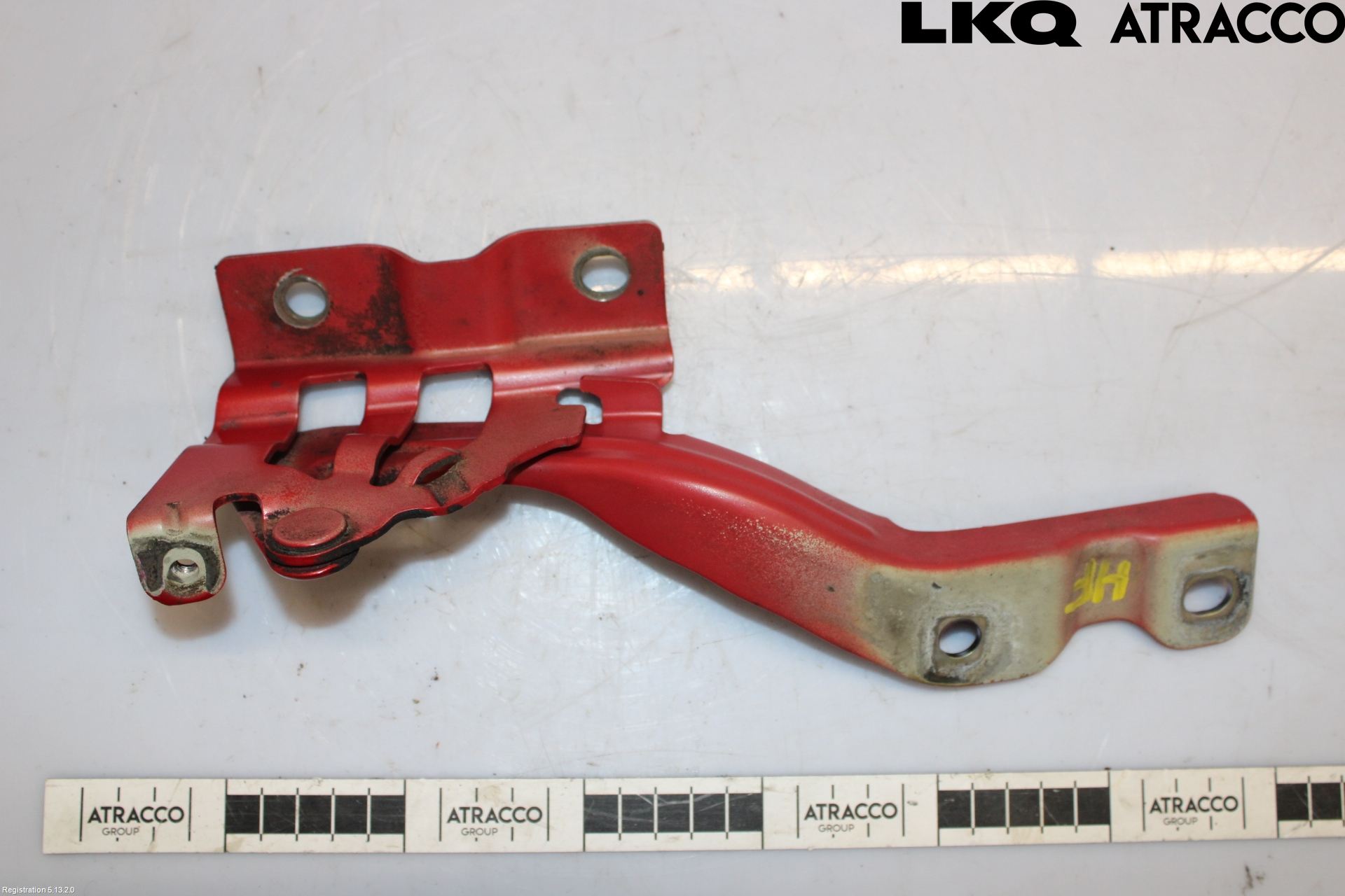Kia RIO 12-16 Huvgångjärn
