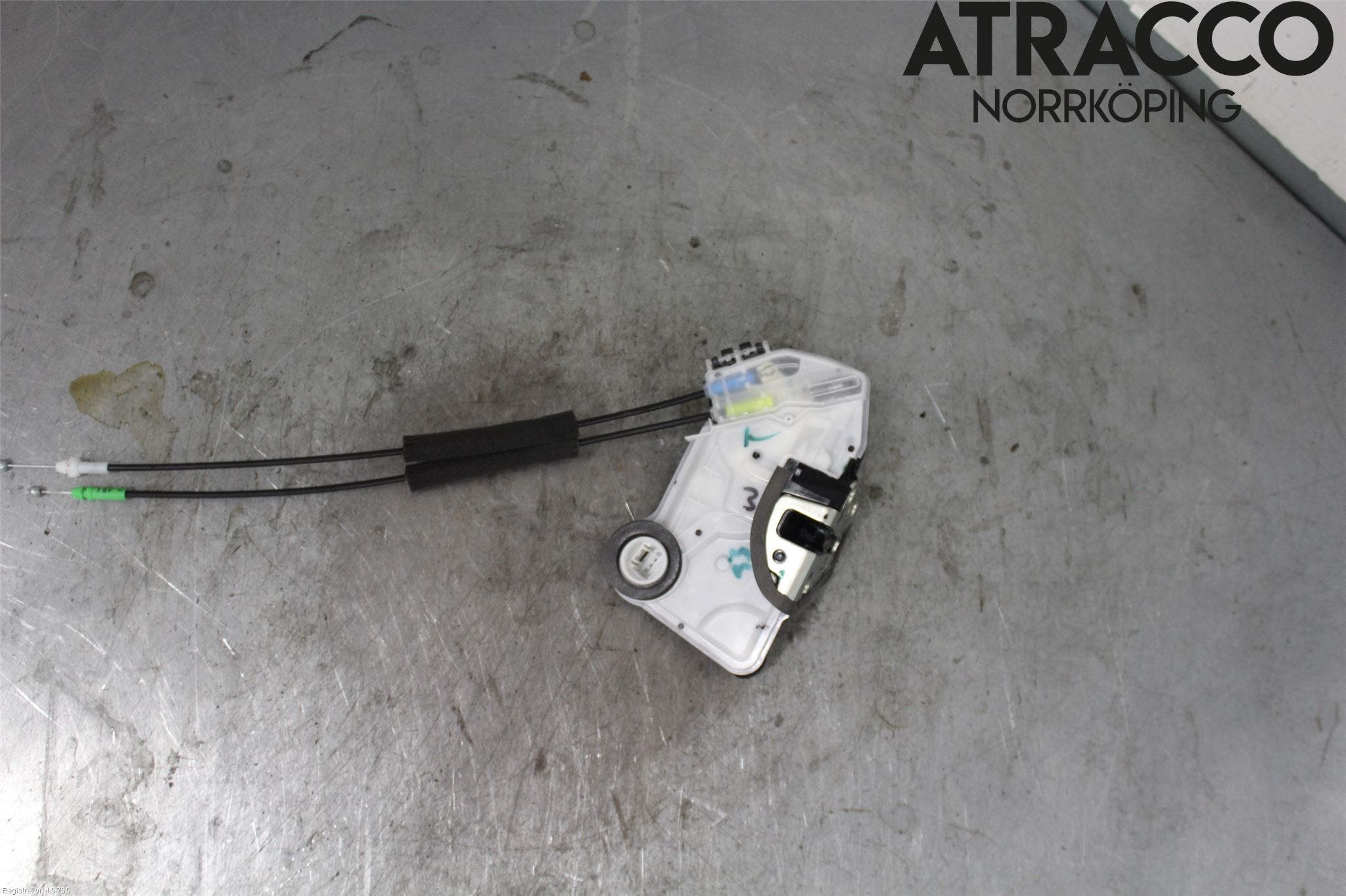 Toyota COROLLA 19- Låskista-Dörrlås