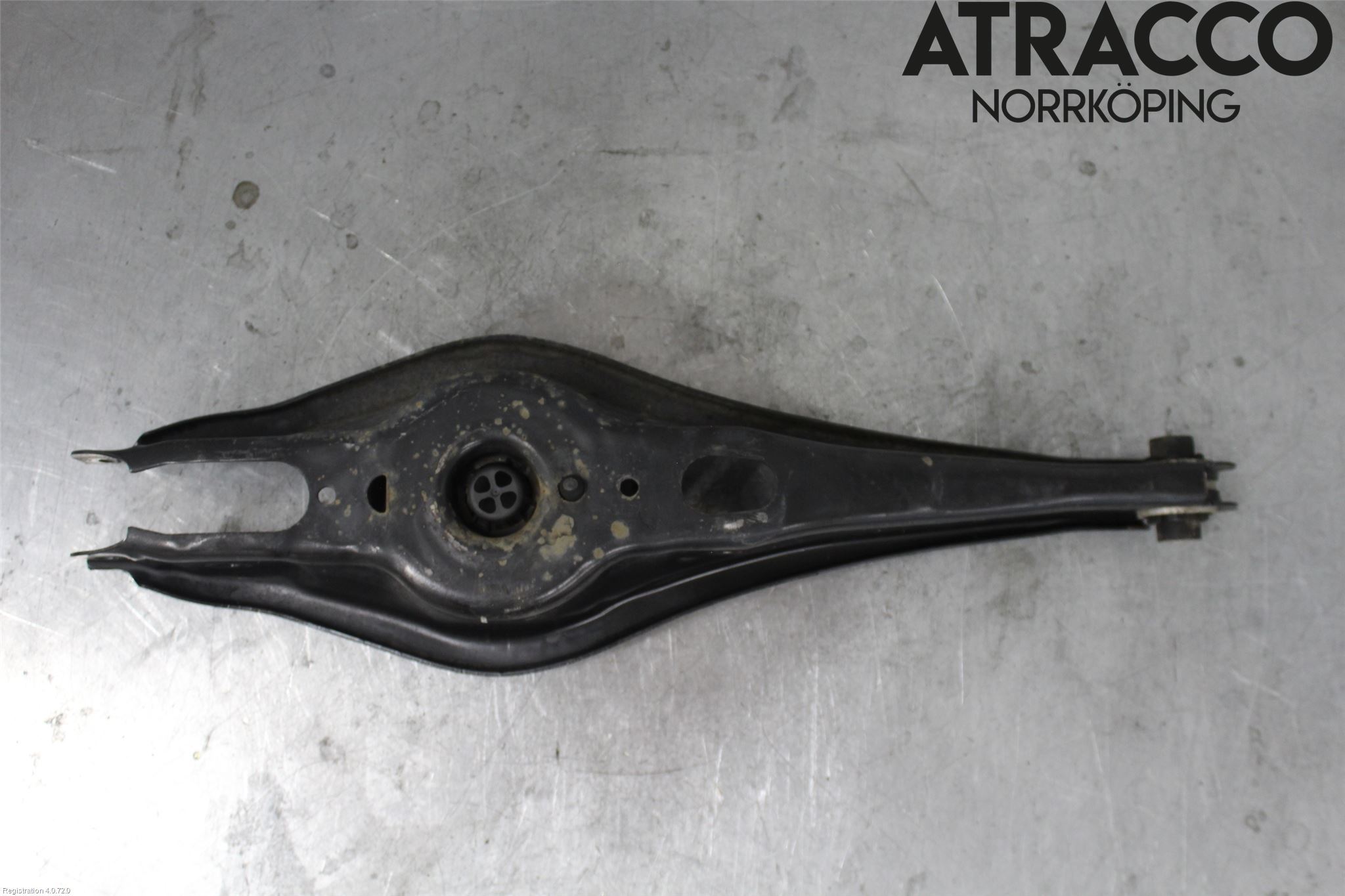 Volkswagen VW ARTEON 17- Bärarm Bak Höger