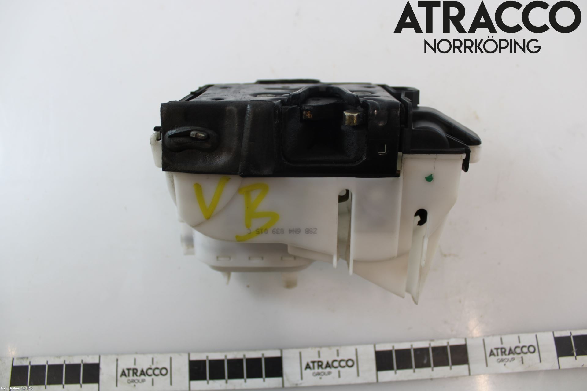 Volkswagen VW POLO 95-01 Låskista-Dörrlås