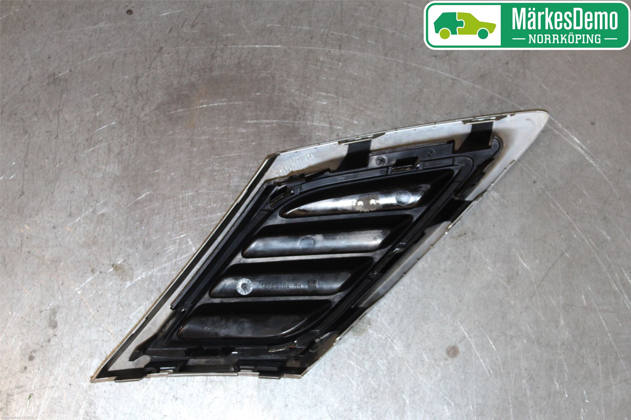 Saab 9-3 VER2/VER3 08-15 Grilldel Höger