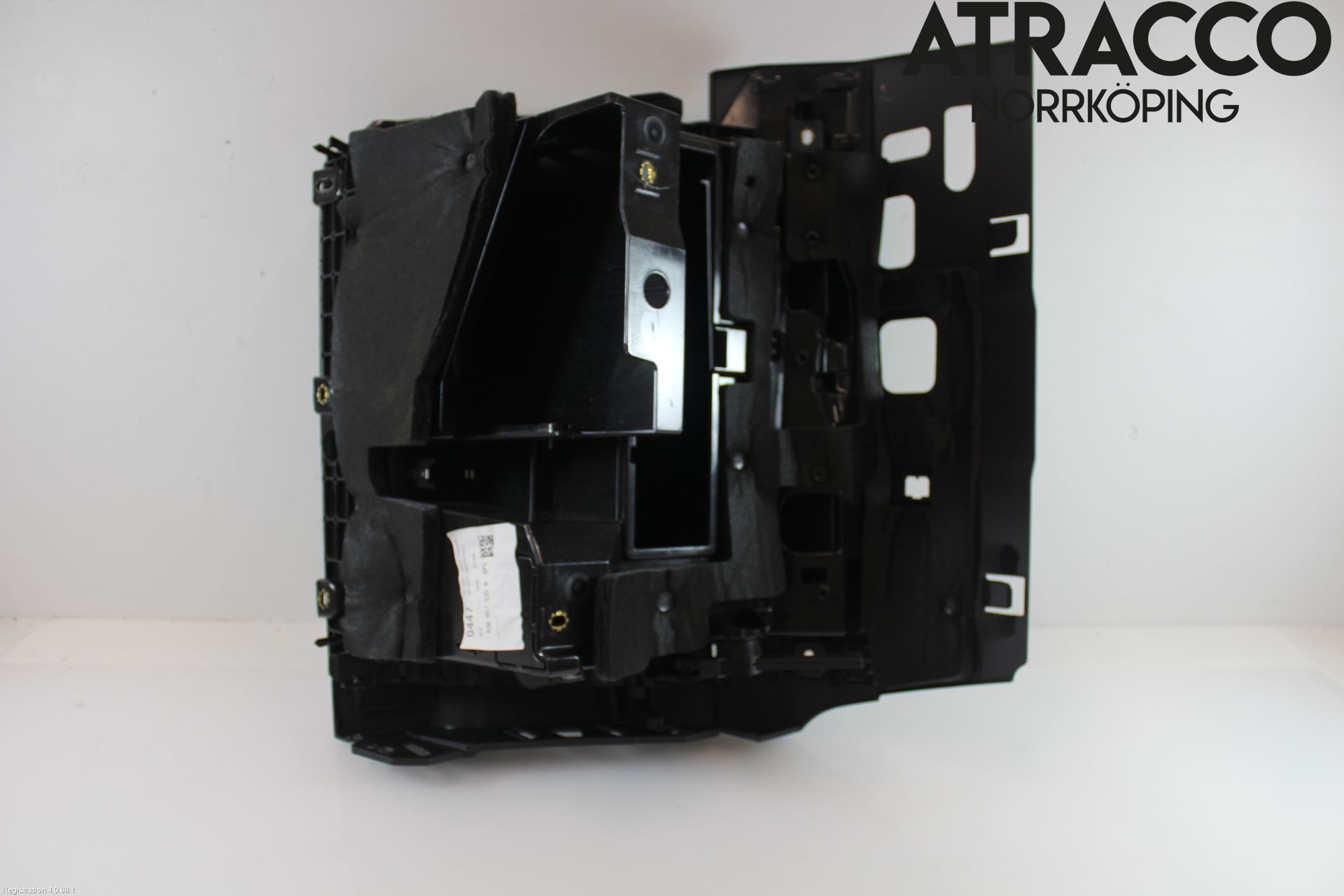 Audi Q3 F3 19- Handskfack