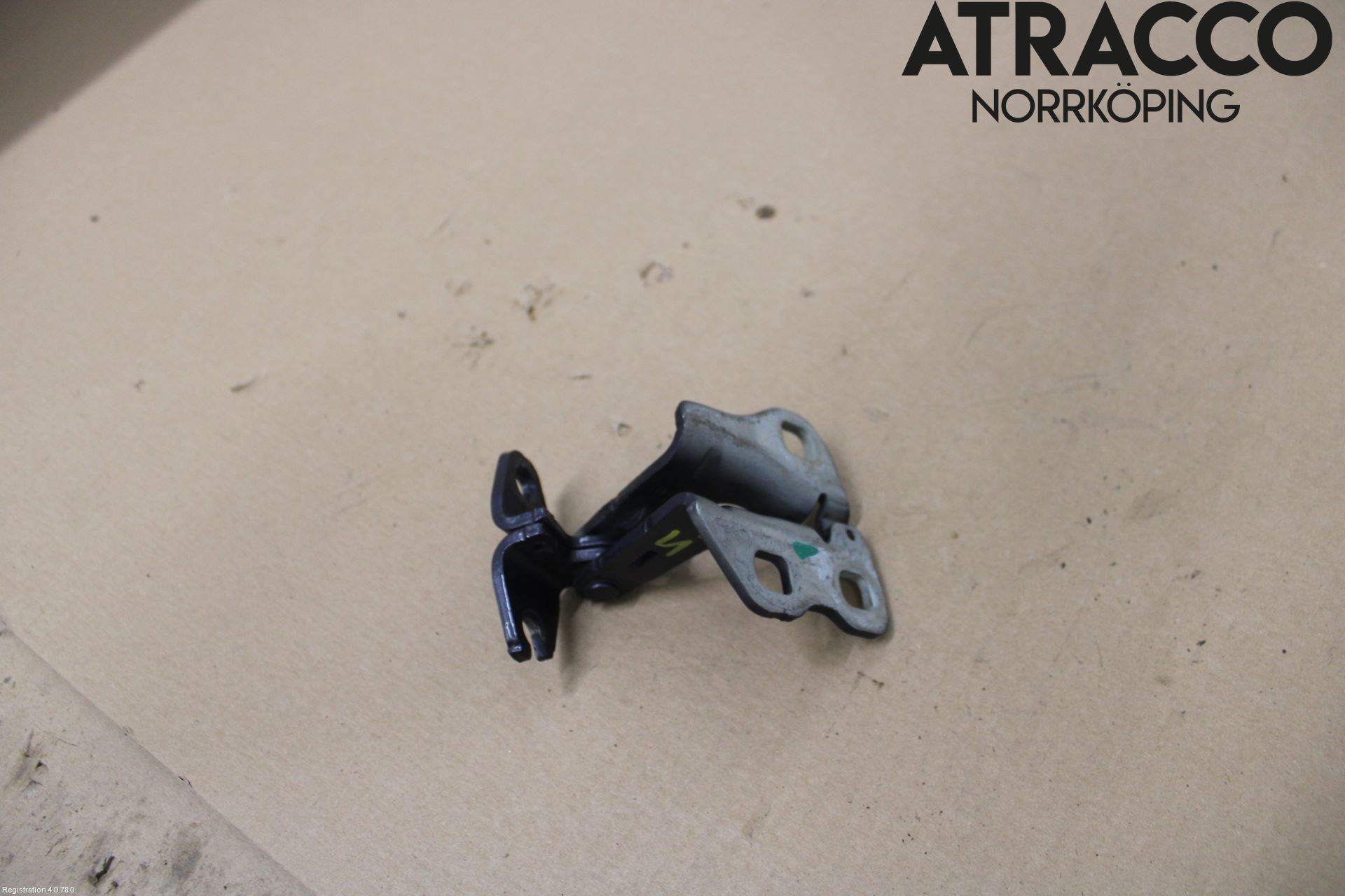 Tesla MODEL 3 17- Dörrgångjärn