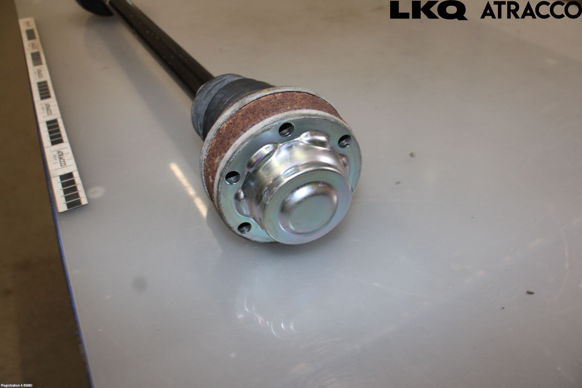 Volkswagen VW T-ROC 18- Drivaxel Bak Höger