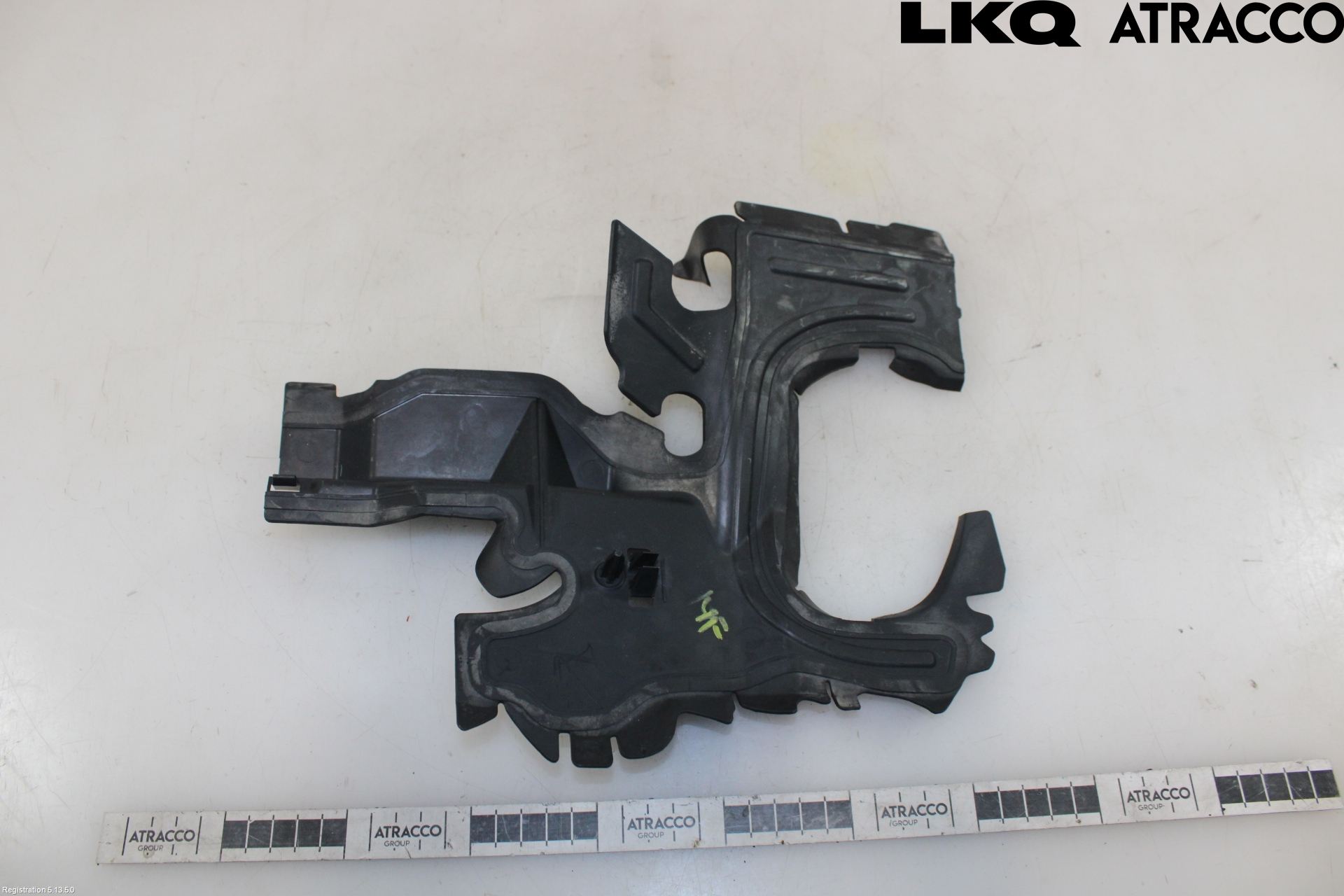 Opel INSIGNIA 17- Deflektor Plåt-Plast Kylning