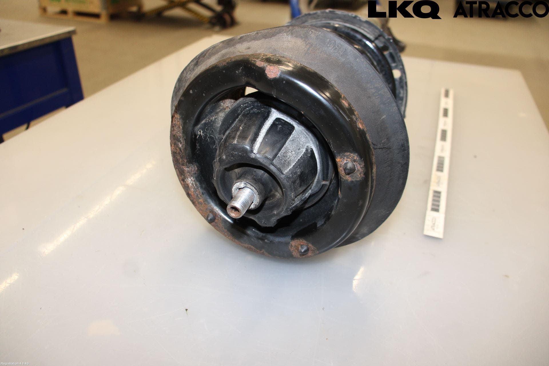 Mercedes-Benz MB C (203) 00-07 Fjäderben Fram Vänster