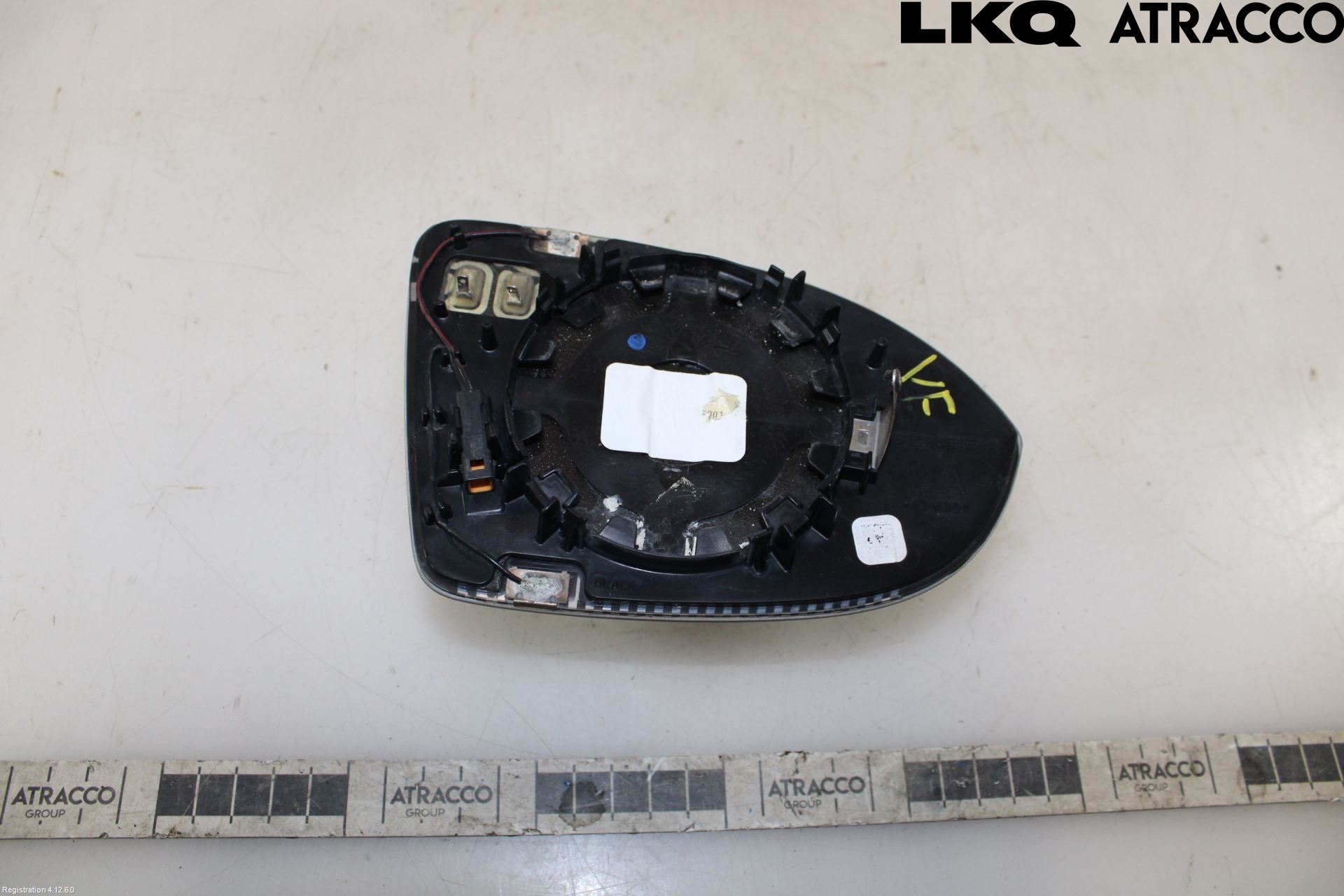 Volkswagen VW PASSAT 15-19 Spegelglas Vä