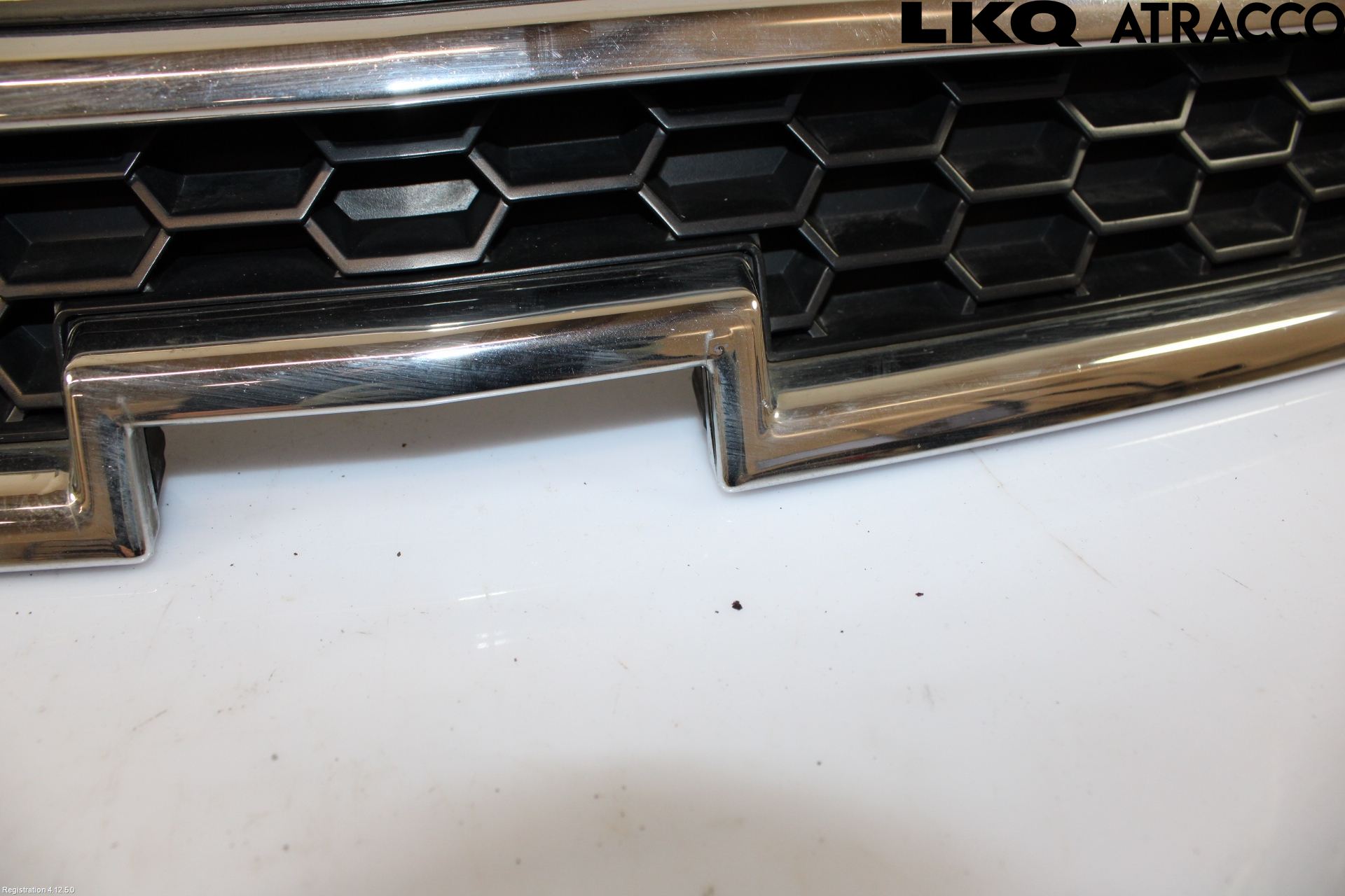 GM CHEVROLET ORLANDO Grilldel Mitt