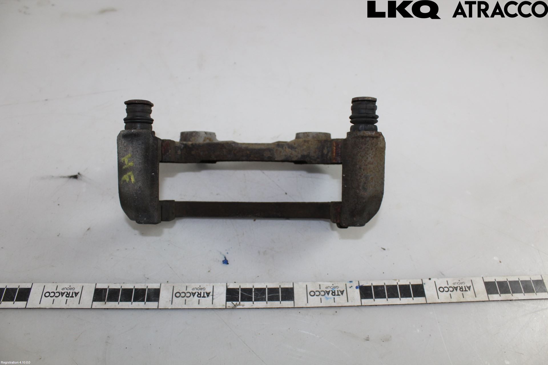 Nissan SKYLINE Bromsokshållare