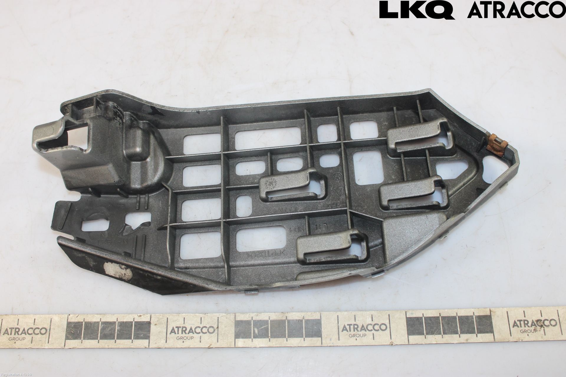 Volkswagen VW POLO 05-09 Stötfångarfäste Fram Vä