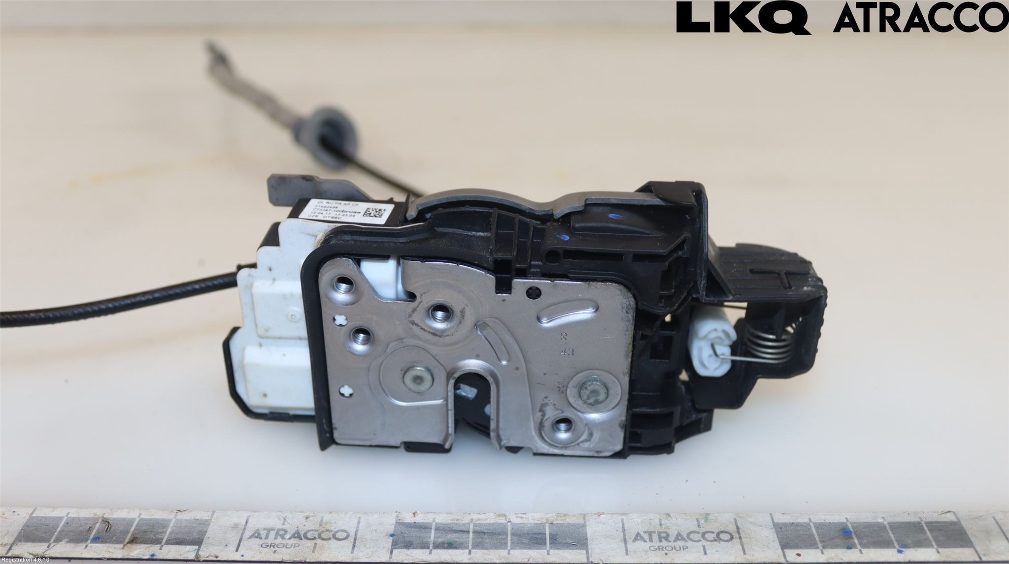 Volvo V90 17->> Låskista-Dörrlås