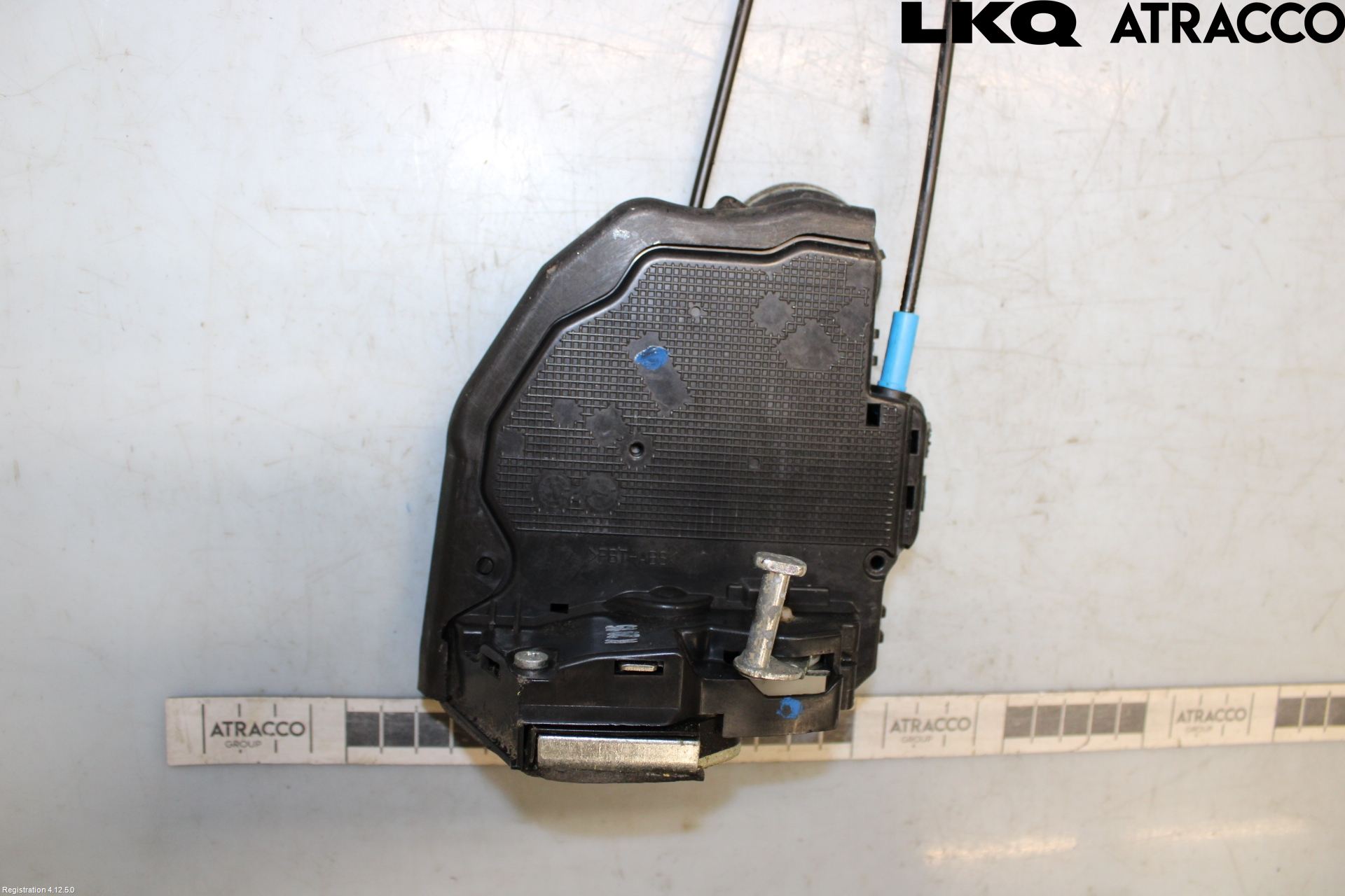 Toyota AURIS 13-19 Låskista-Dörrlås