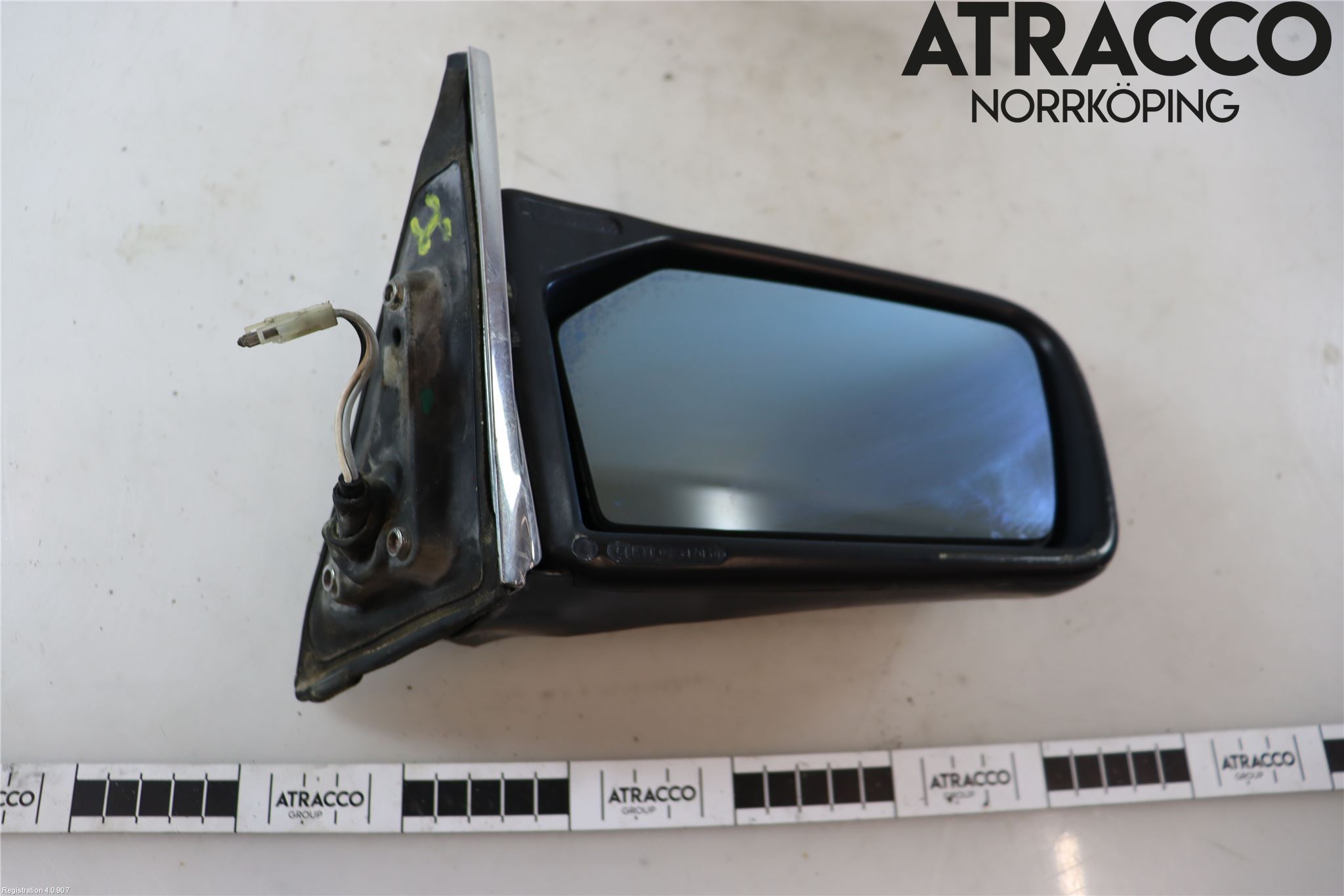 Mercedes-Benz MB 200-300  (W123) 76-86 Spegel Yttre Justerbar Hö