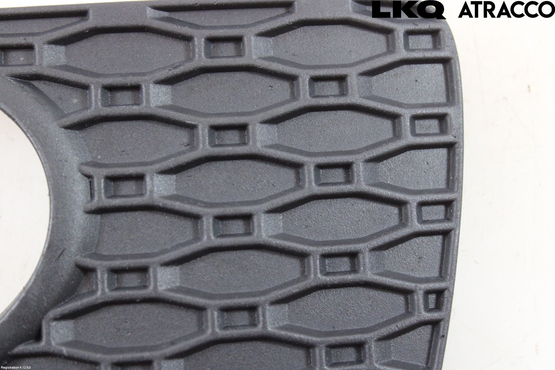 Volvo XC70 08-13 Dimljussarg Fram