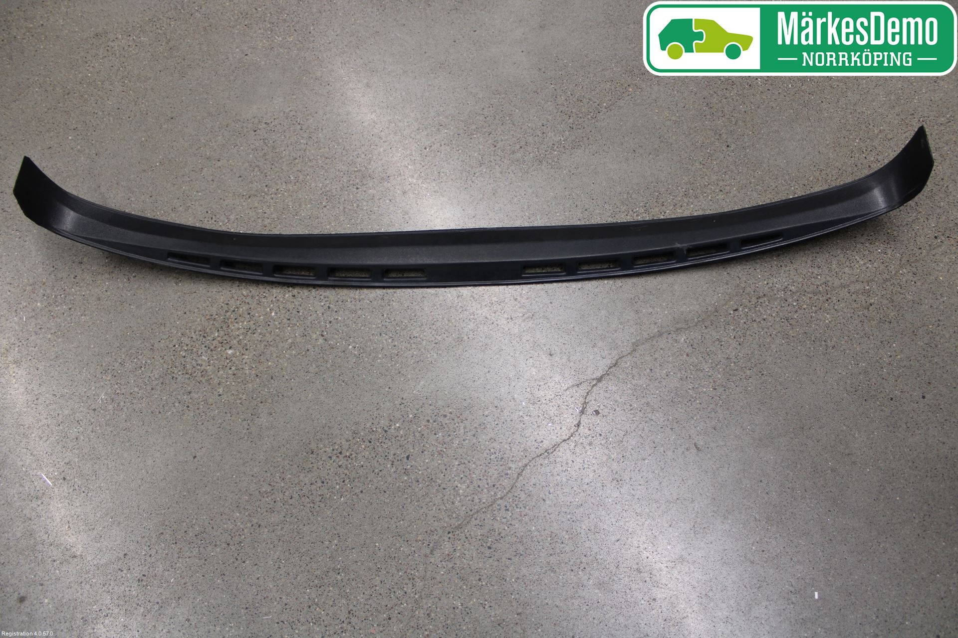 Volvo 140      67-75 Defrosterkanal-Munstycke