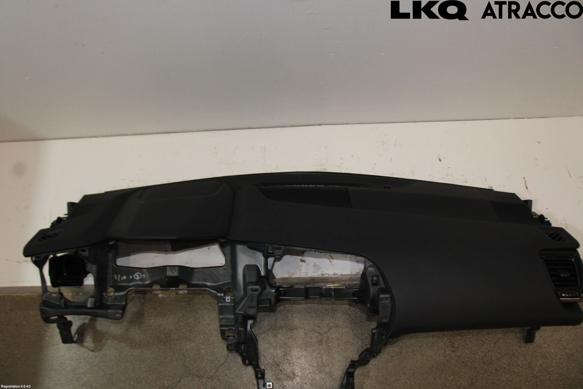 Lexus NX 340h/450h+ 21- Instrumentbräda