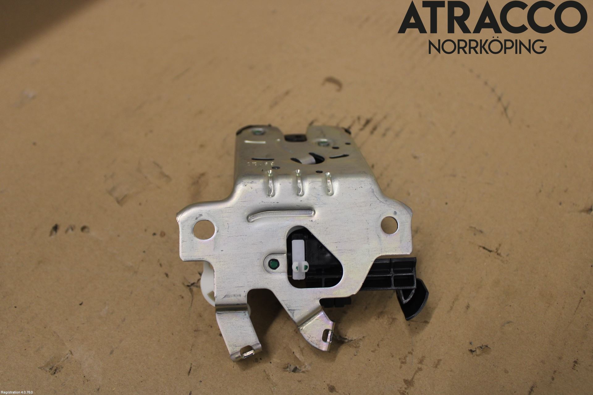 Audi A6 F2/C8 19- Låskista Baklucka