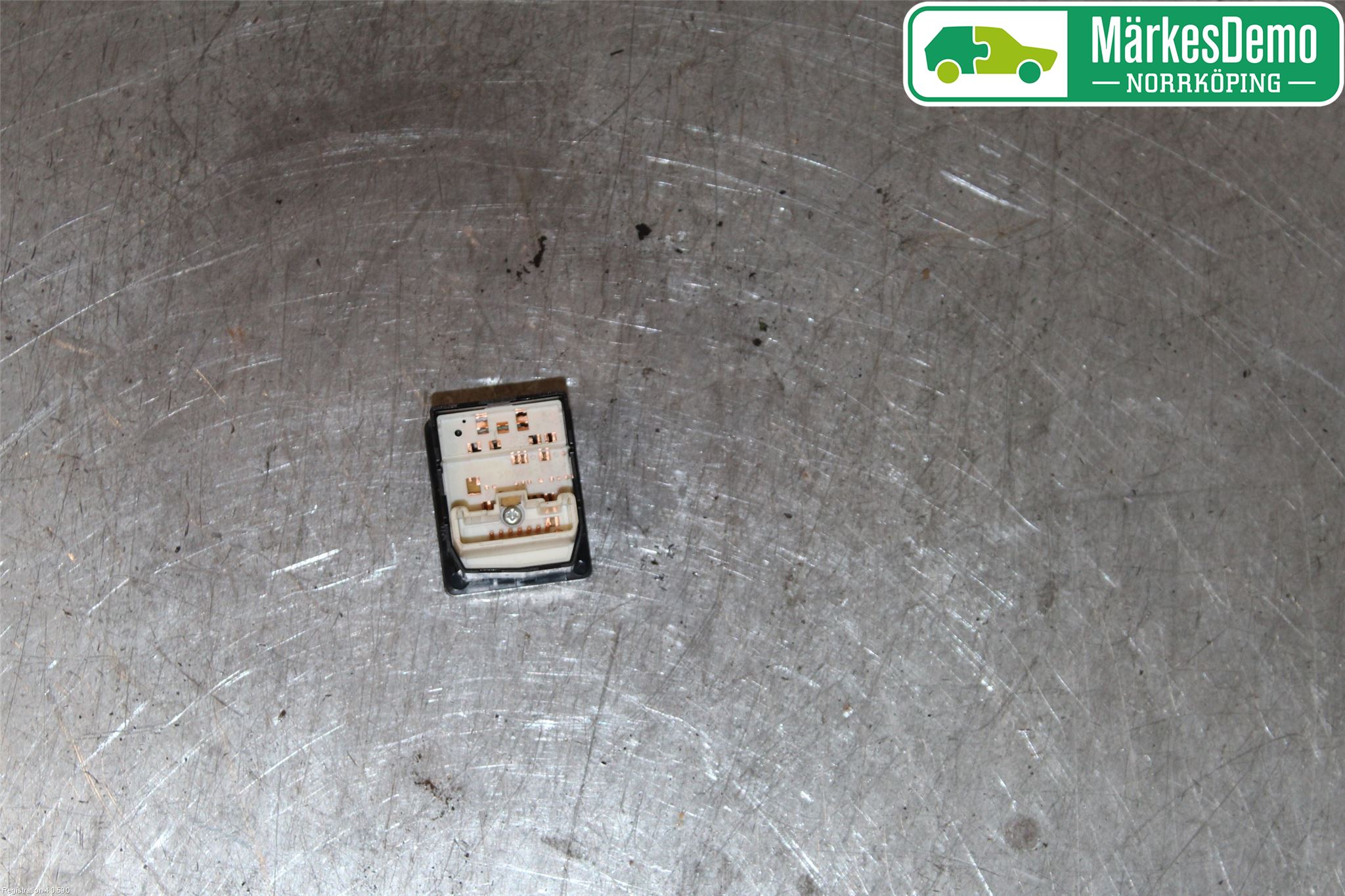 Subaru JUSTY      N Strömställare Spegel