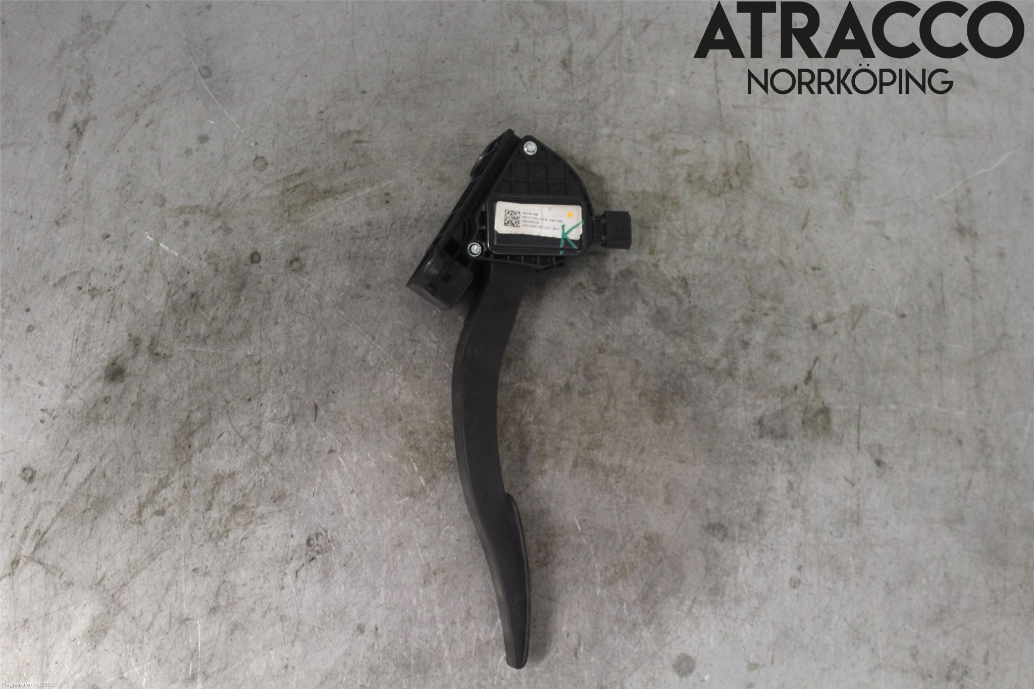 Jaguar I-PACE 18- Gaspedal