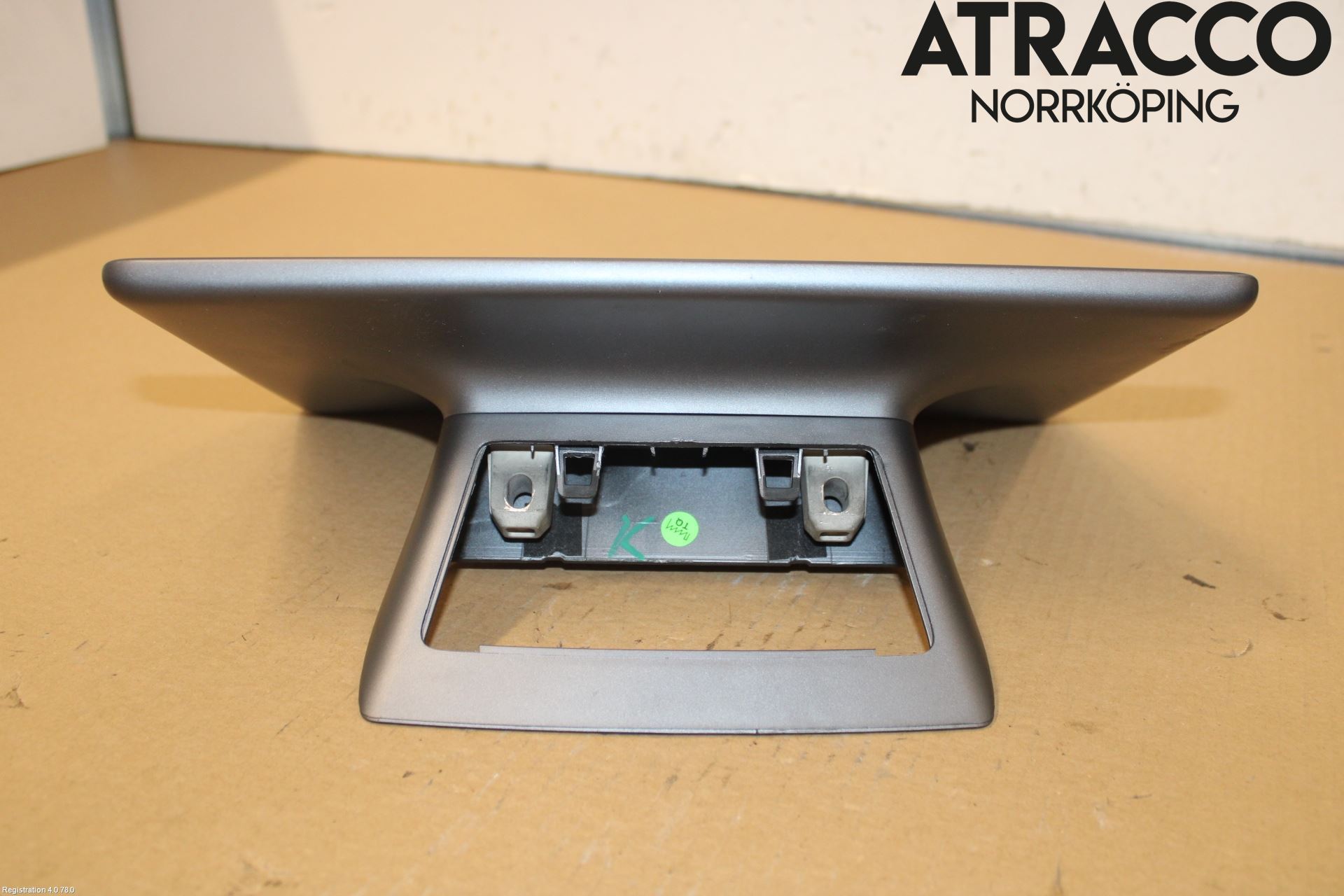 Tesla MODEL 3 17- Bildskärm