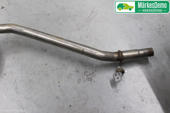 Skoda KAROQ 18- Avgas Halvsats