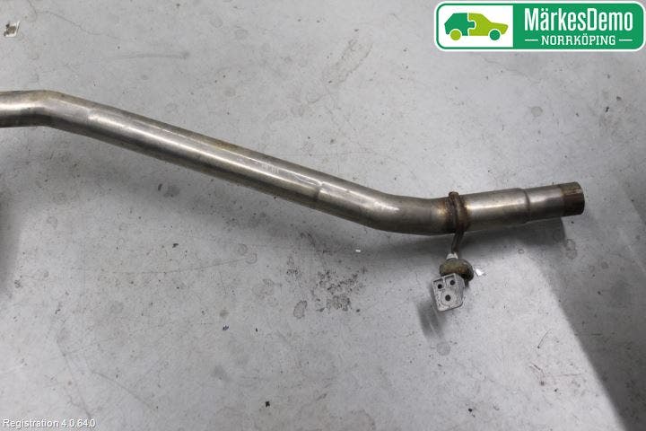 Skoda KAROQ 18- Avgas Halvsats