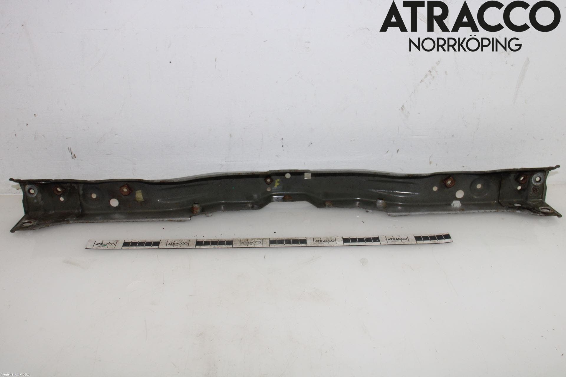 Toyota AVENSIS 03-06 Kylarfäste-Ram-Balk