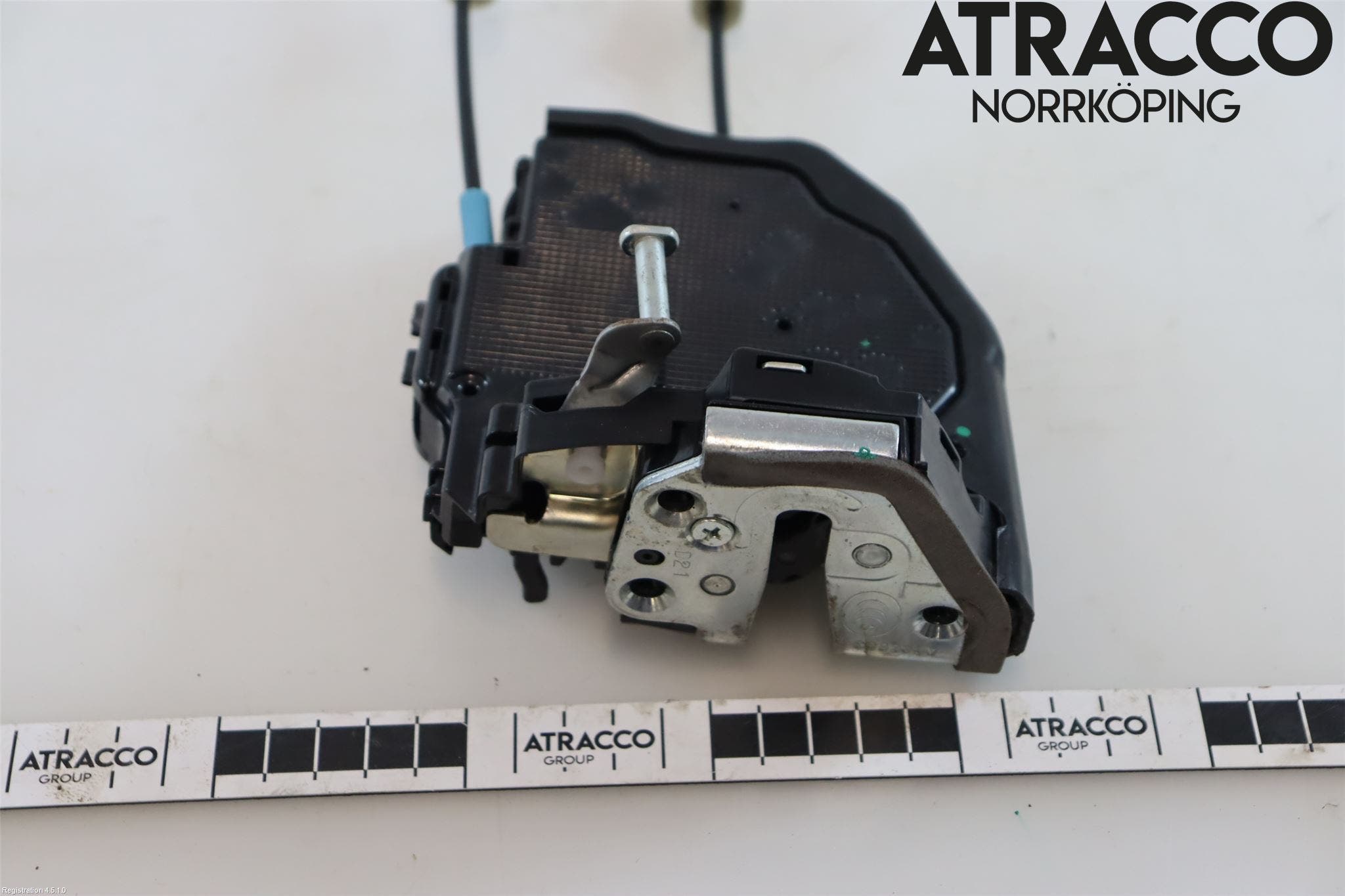 Toyota RAV4 13-18 Låskista-Dörrlås