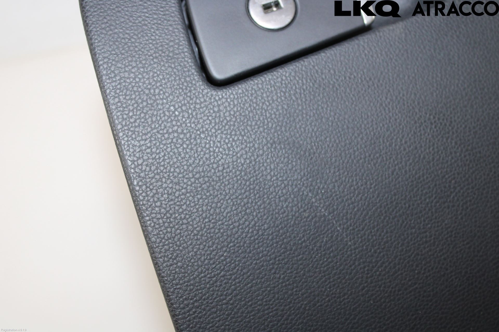 Volkswagen VW PASSAT 15-19 Handskfack