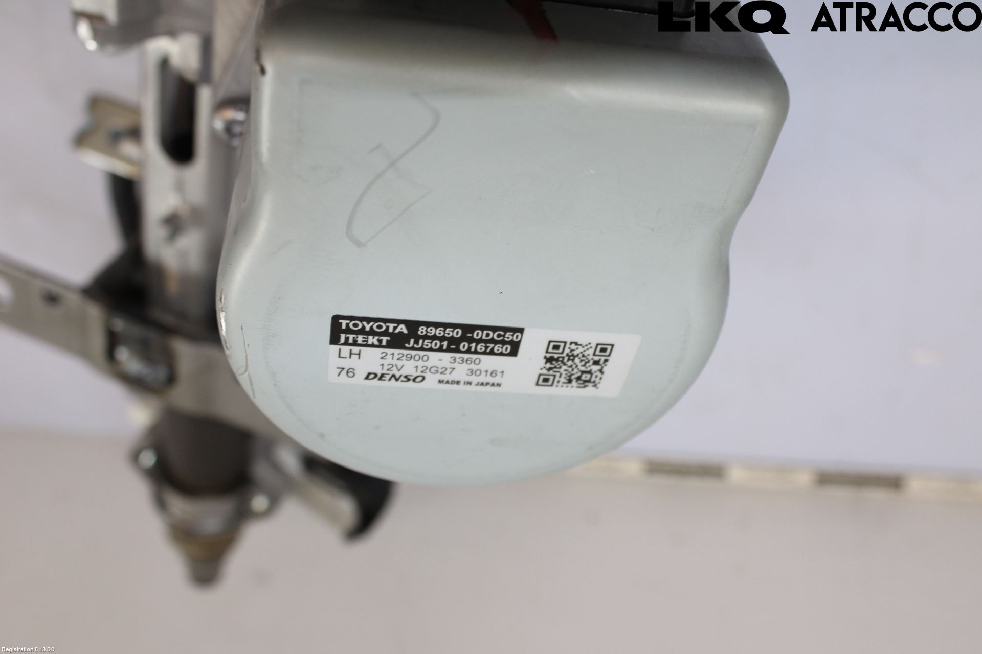 Toyota YARIS XP21 20- Rattaxelagg Med Inb Servo