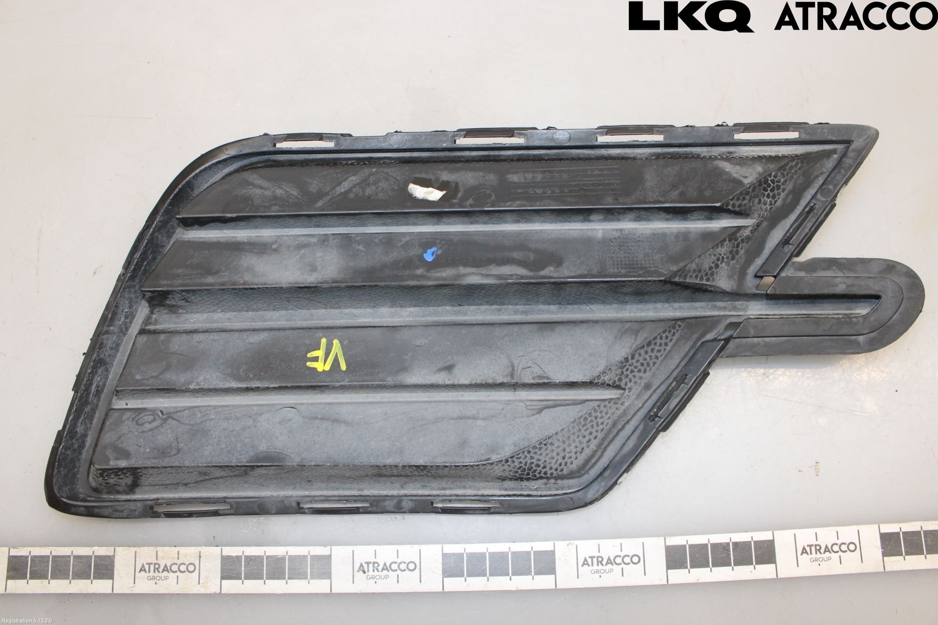 Volkswagen VW CADDY 16-20 Grilldel Vänster