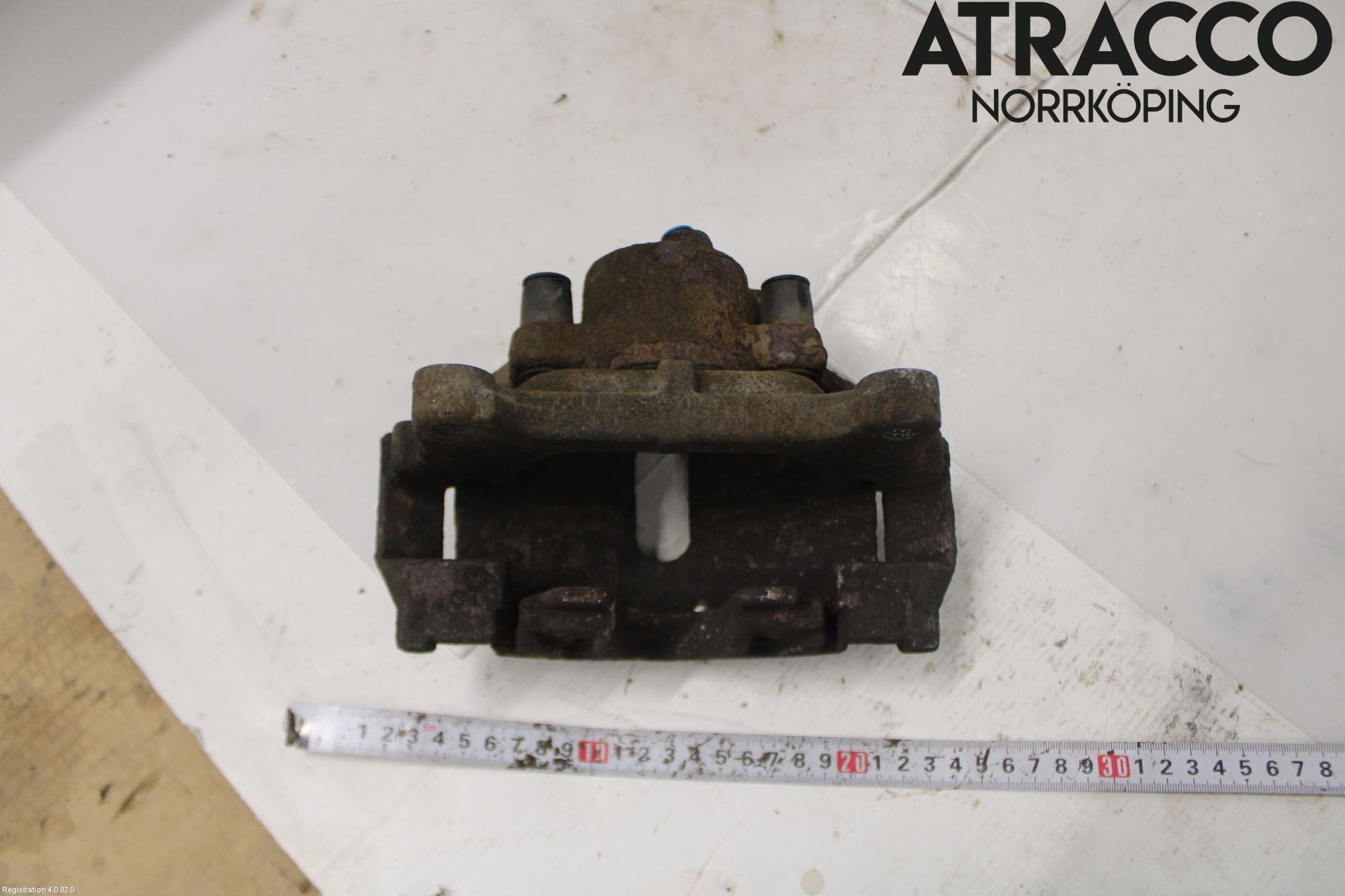 Volkswagen VW PASSAT 11-14 Bromsok Fram Höger