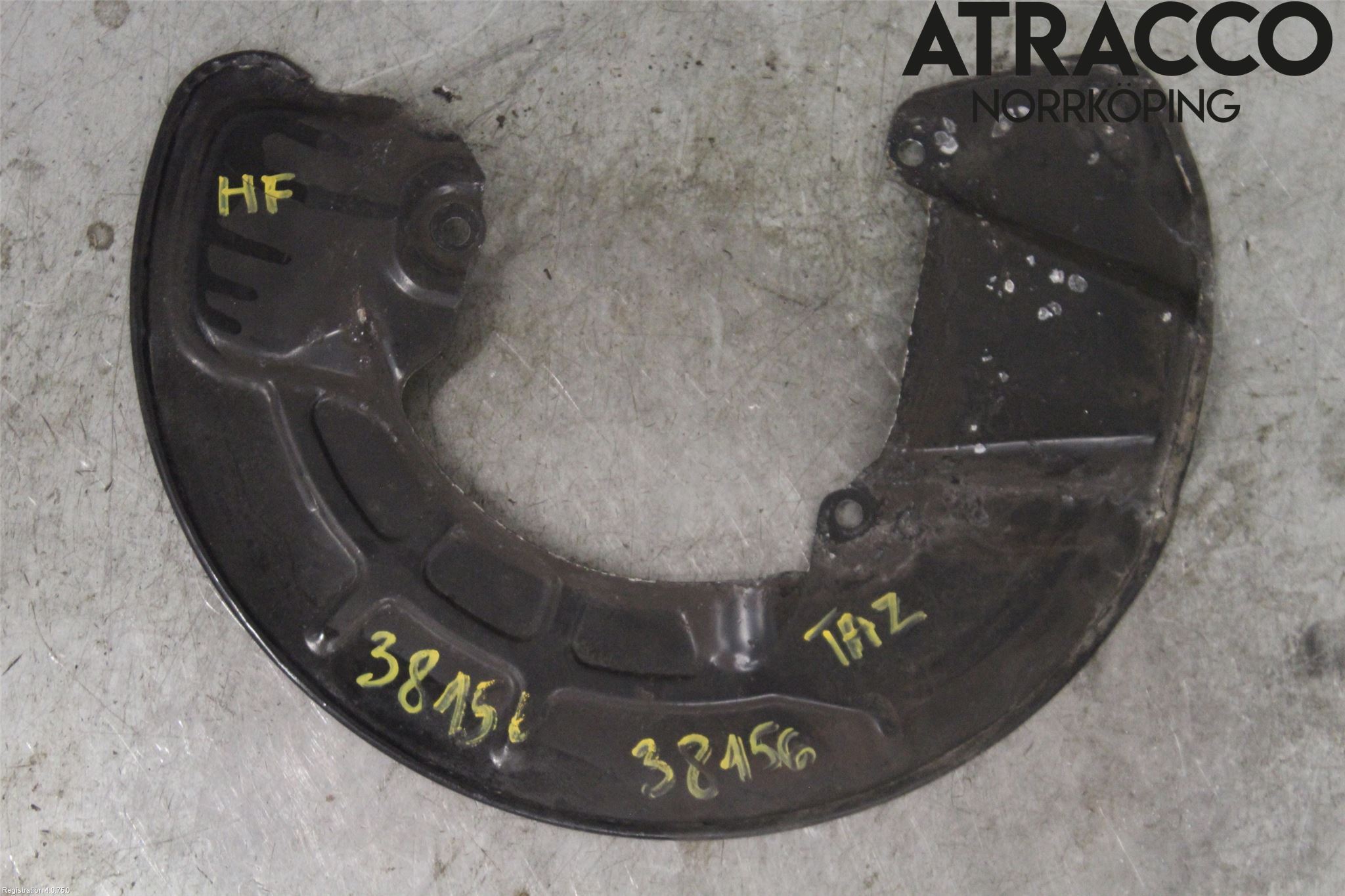 Volvo S70/V70/XC  97-00 Bromssköld Fram