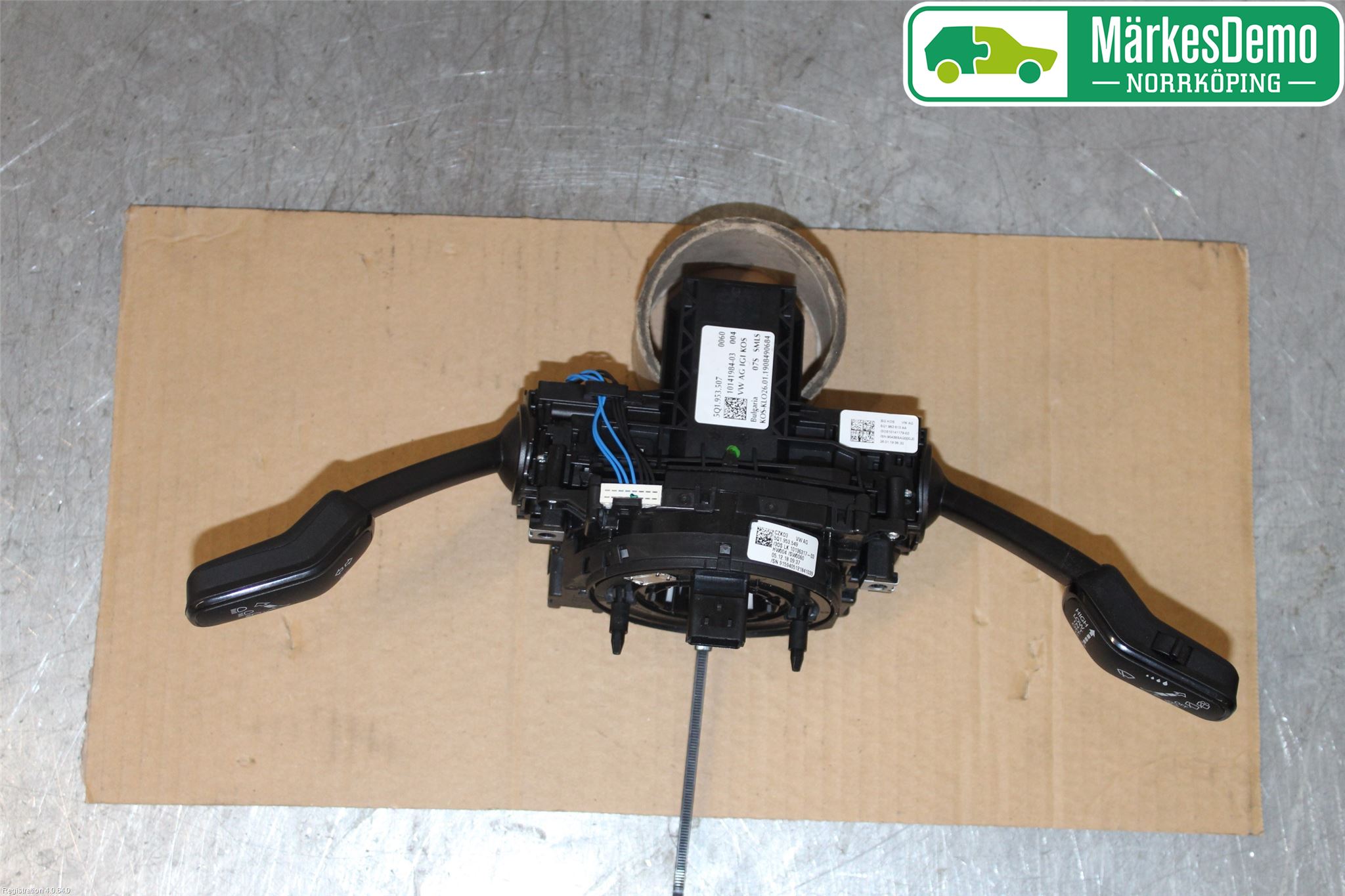 Volkswagen VW GOLF / E-GOLF VII 13-20 Spakcentral