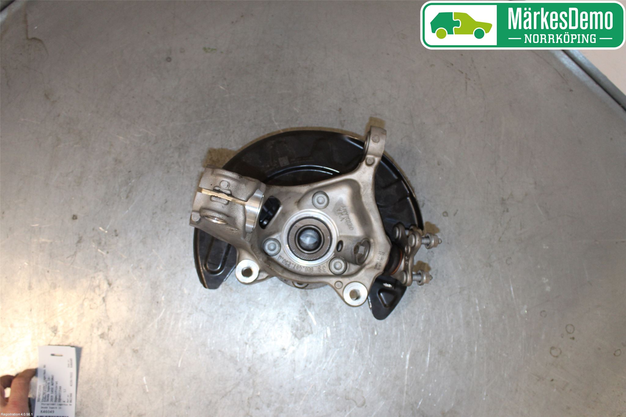 Skoda SUPERB 16-24 Styrspindel Lagerhus Hö