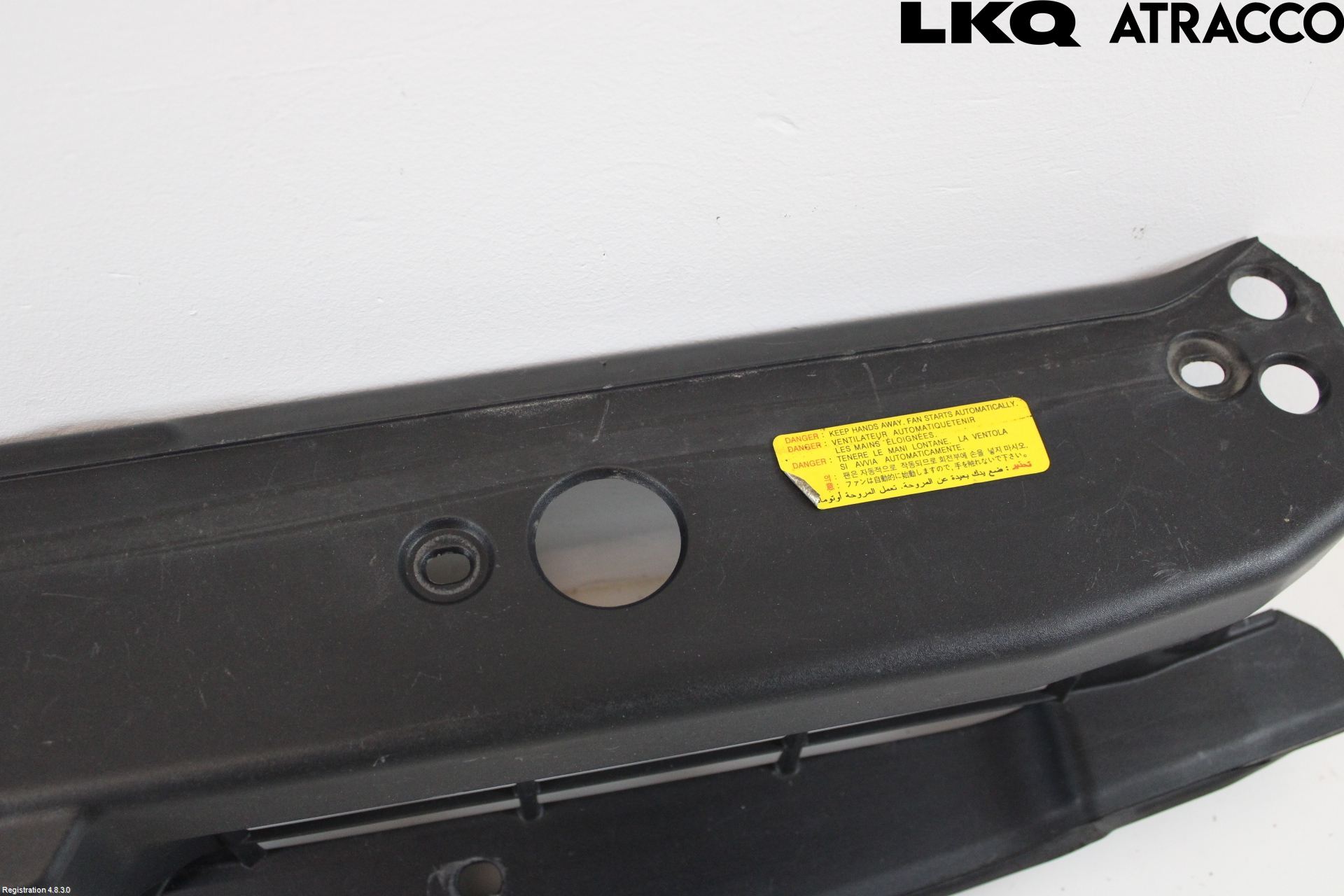 Hyundai SANTA FE  00-06 Front Huvlåsplåt-Balk
