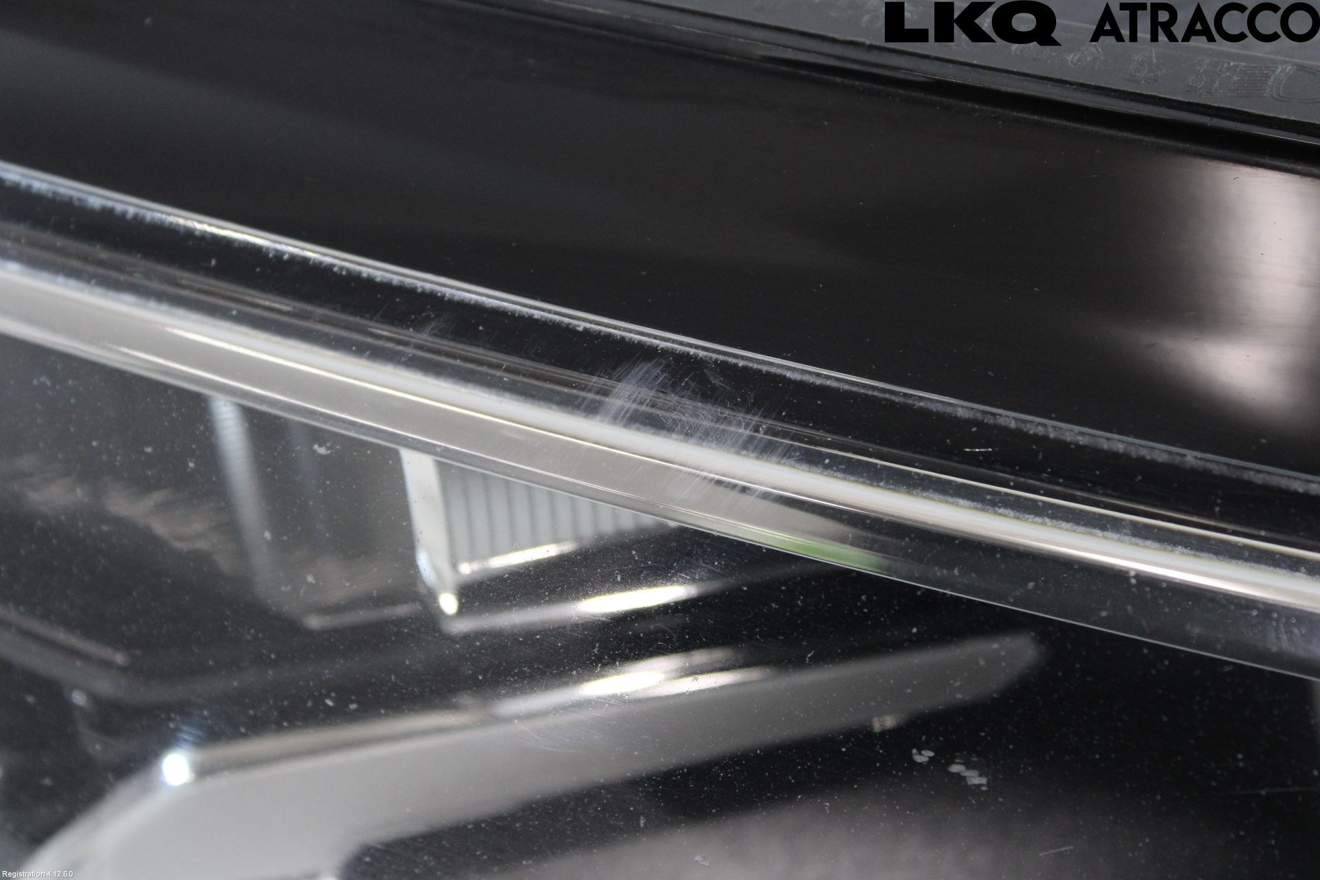 Volkswagen VW JETTA VI 11- Strålkastare Vänster