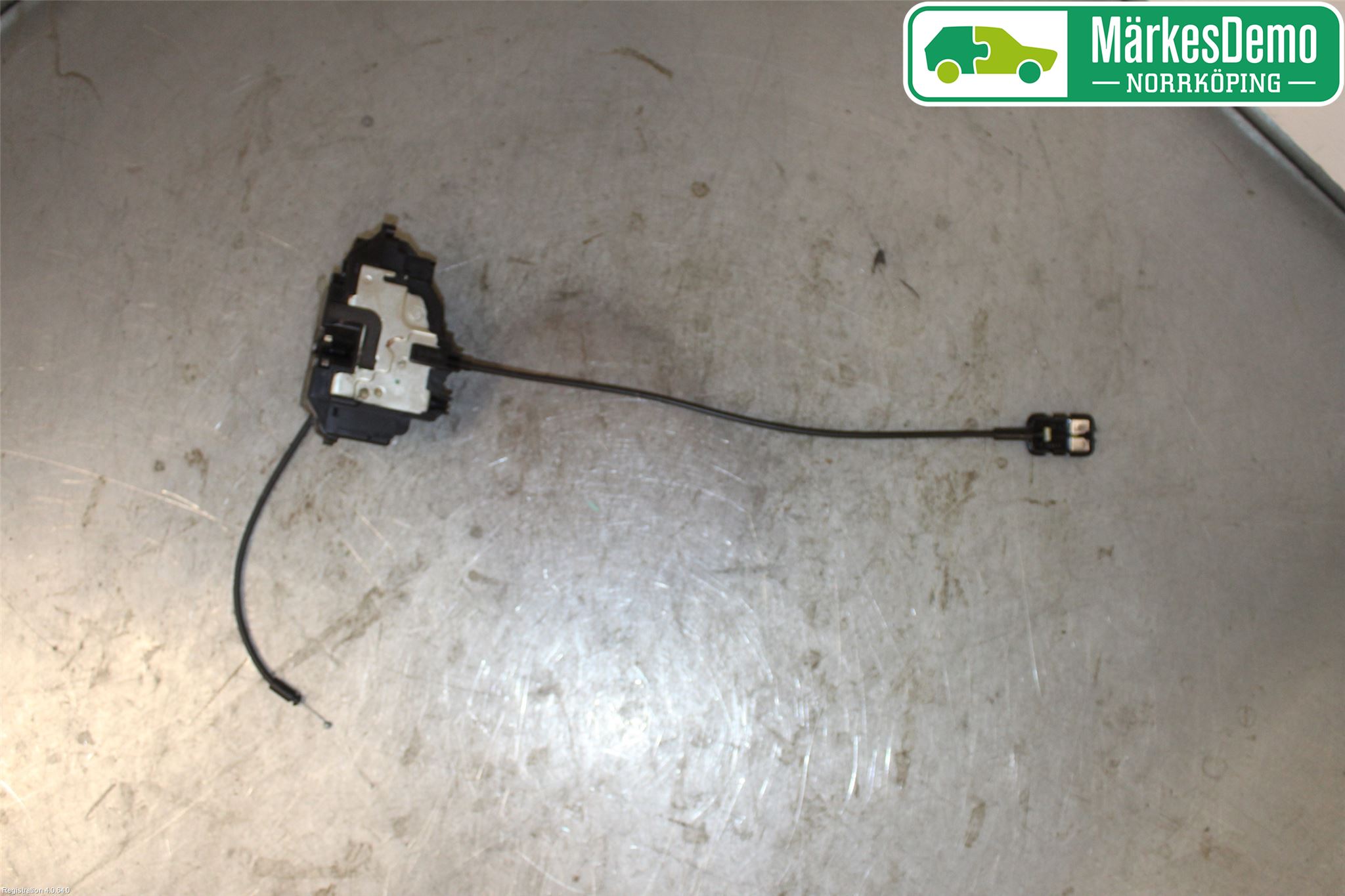 Renault CLIO III  09-12 Låskista-Dörrlås