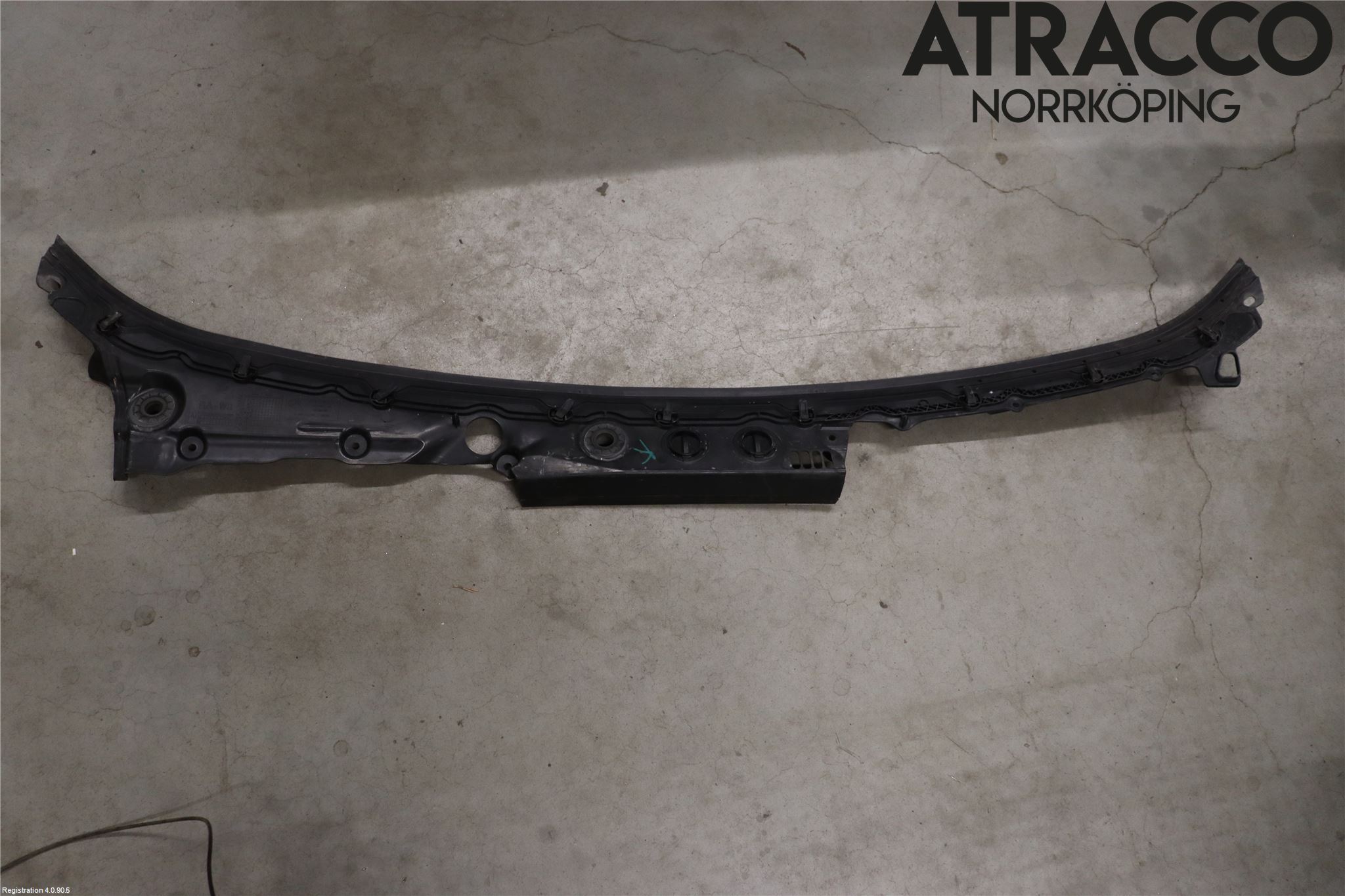 BMW 5 F10/F11/F18 09-17 Torpedplåt-Torpedplast