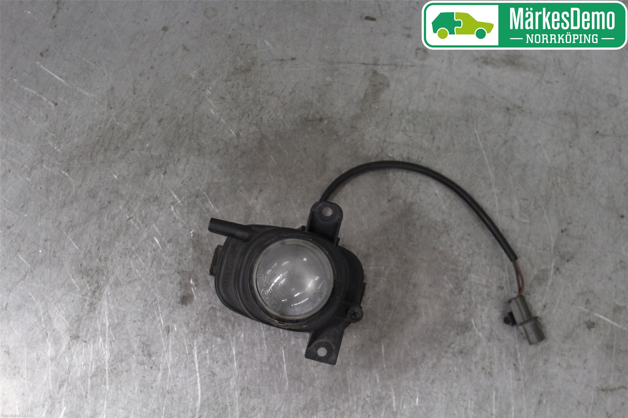 Mitsubishi CARISMA 00-04 Dimljus-Varselljus Fram