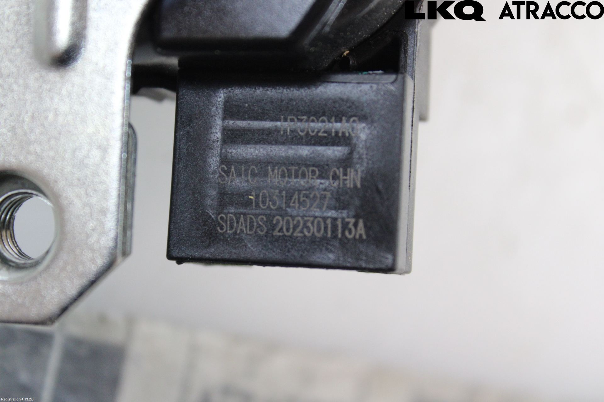 MG 4 23- Låskista Baklucka