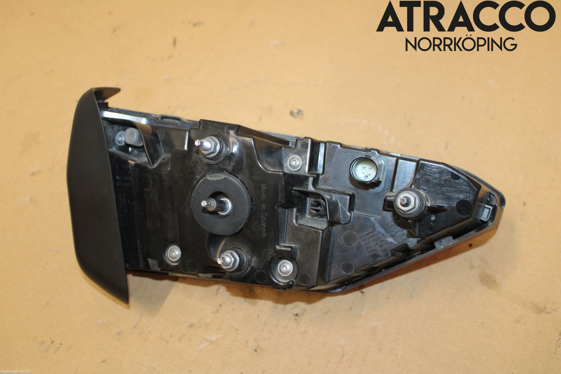 Audi A6 F2/C8 19- Bakljus Lucka Hö