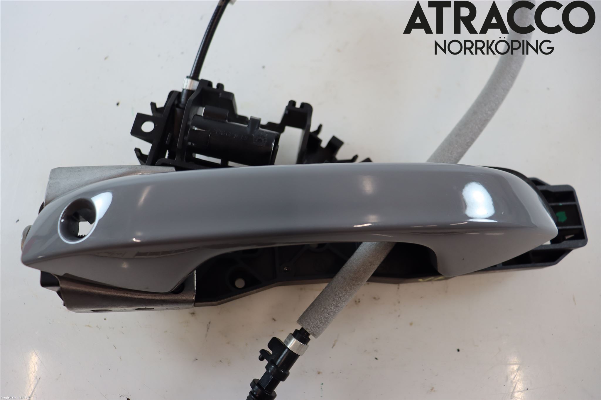 Cupra BORN 22- Dörrhandtag Yttre Vä